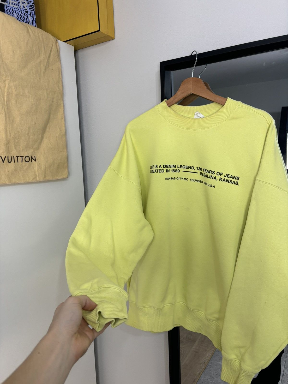 Lee × Vintage RARE Crazy Boxy Heavy Crewneck Sweatshirt Lee Big Logo USA Size US L / EU 52-54 / 3 - 5 Thumbnail