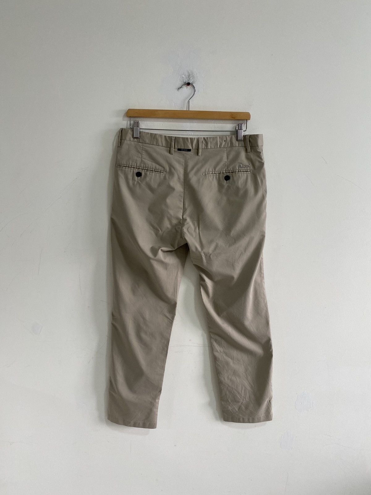 Moncler Moncler Chinos Pants Beige Easy Travel Size US 34 / EU 50 - 4 Thumbnail