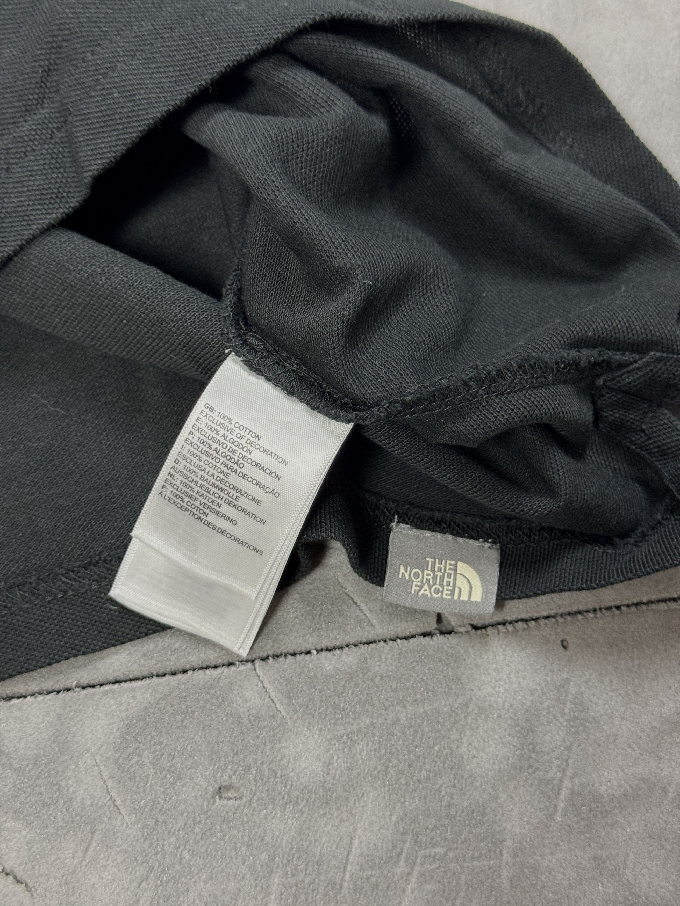 The North Face The North Face Black Polo Shirt S/M vintage retro 90s y2k Size US S / EU 44-46 / 1 - 6 Thumbnail
