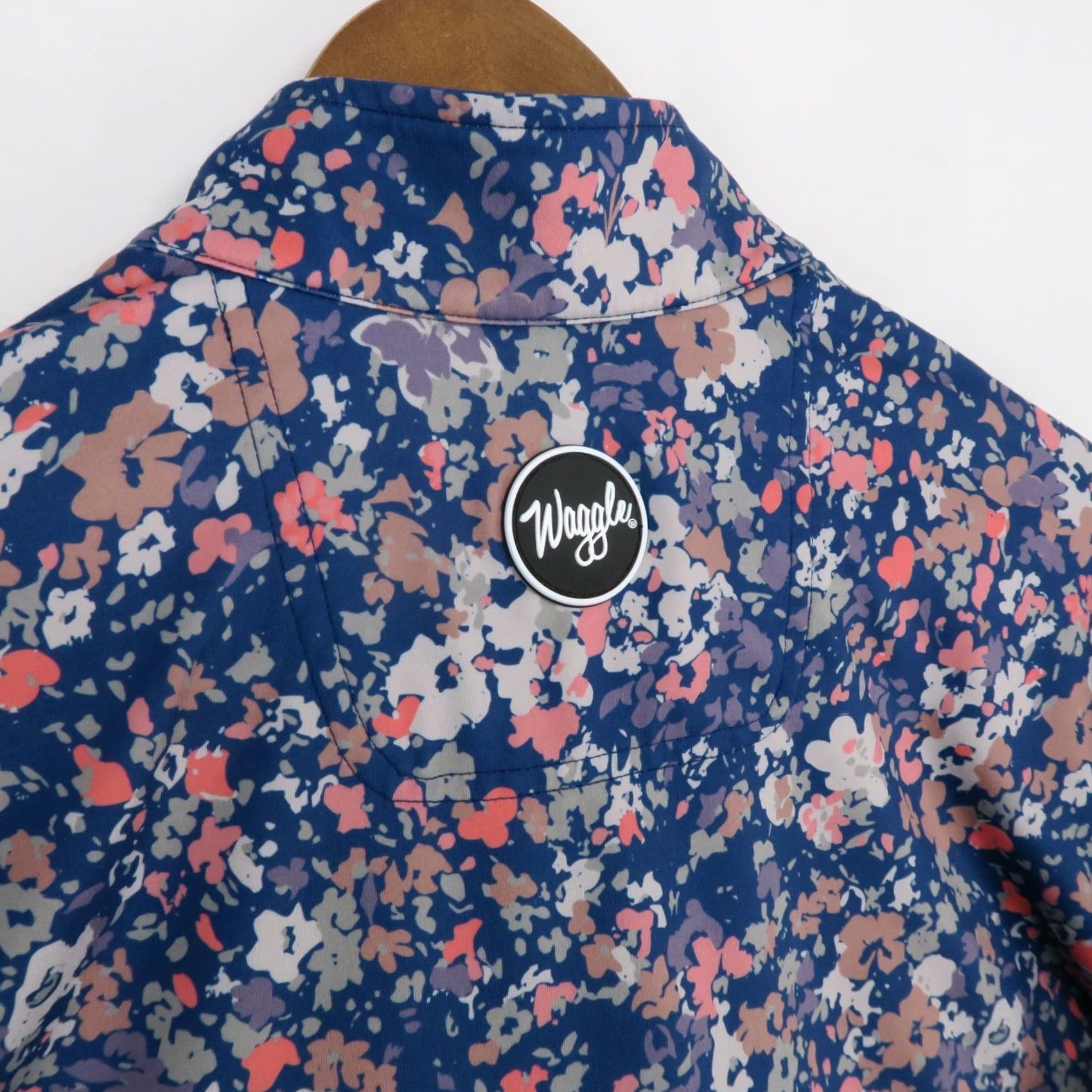 Vintage Waggle 1/4 Zip Pullover Mens S Blue Floral Performance Golf Stretch Long Sleeve Size US S / EU 44-46 / 1 - 3 Thumbnail