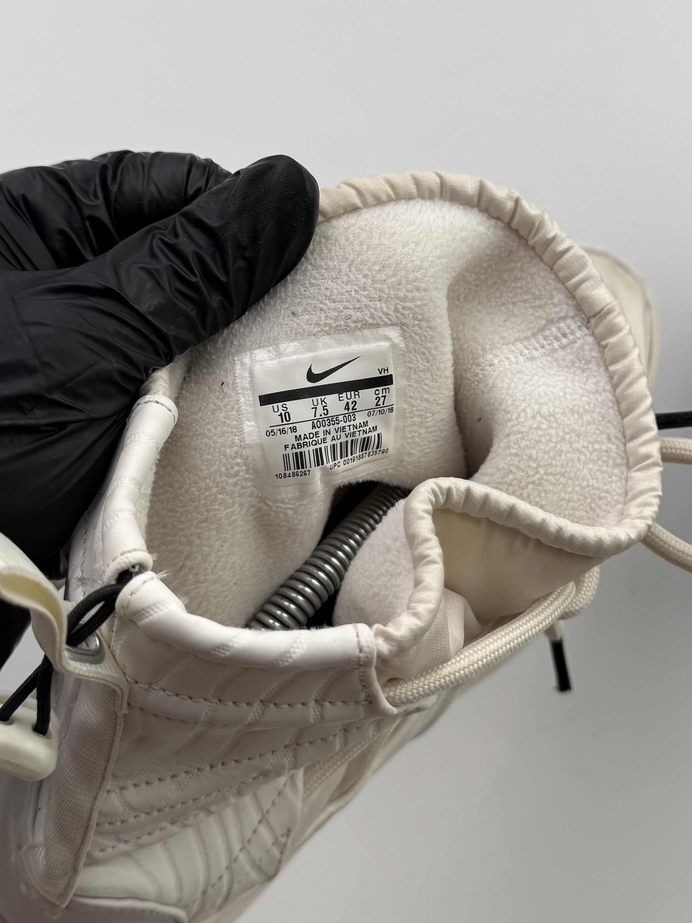 Nike Nike Boots (145) Size US 9.5 / EU 42-43 - 9 Thumbnail