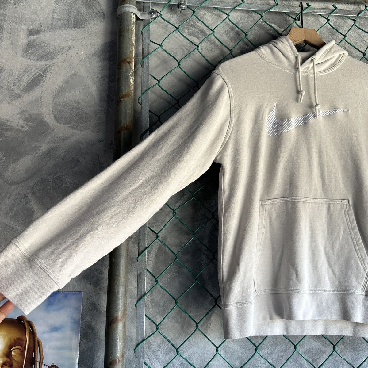 Nike Nike Men's Cotton Pullover Hoodie | Size M | Cream Size US M / EU 48-50 / 2 - 3 Thumbnail