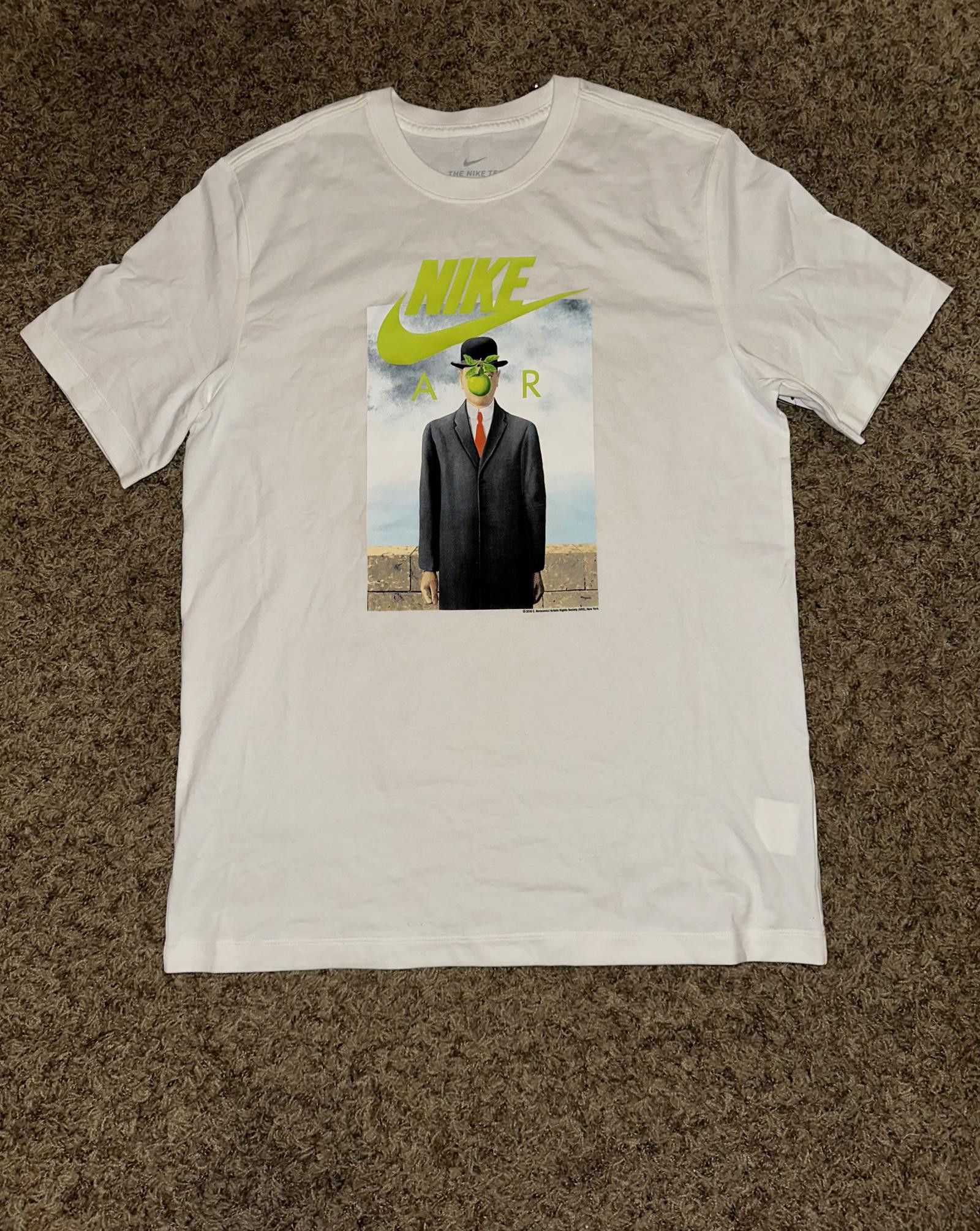 Nike Nike Men’s Rare Air The Son Of Man Painting White T-Shirt Sample Size US M / EU 48-50 / 2 - 1 Thumbnail