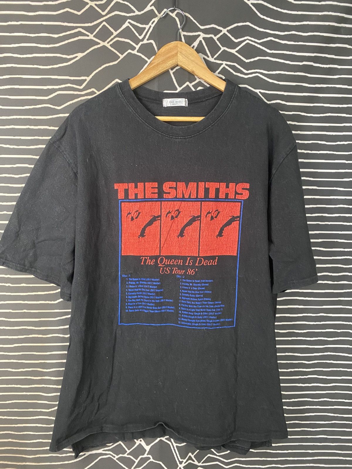 Band Tees THE SMITHS "The Queen Is Dead" Deluxe Edition Promo T-Shirt Size US XXL / EU 58 / 5 - 1 Thumbnail