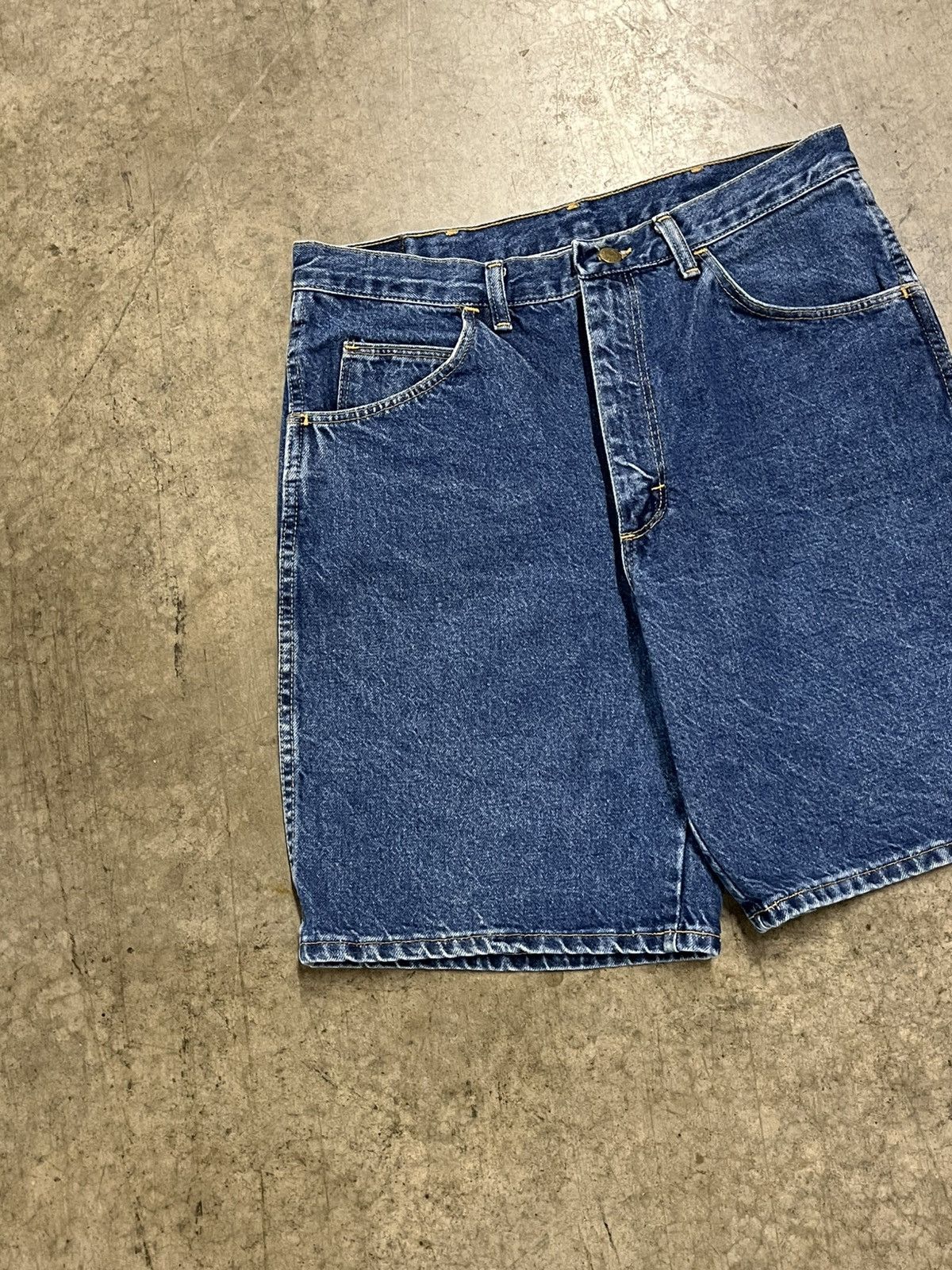 Vintage Jorts vintage wrangler baggy fit denim shorts summer hype Size US 32 / EU 48 - 2 Thumbnail