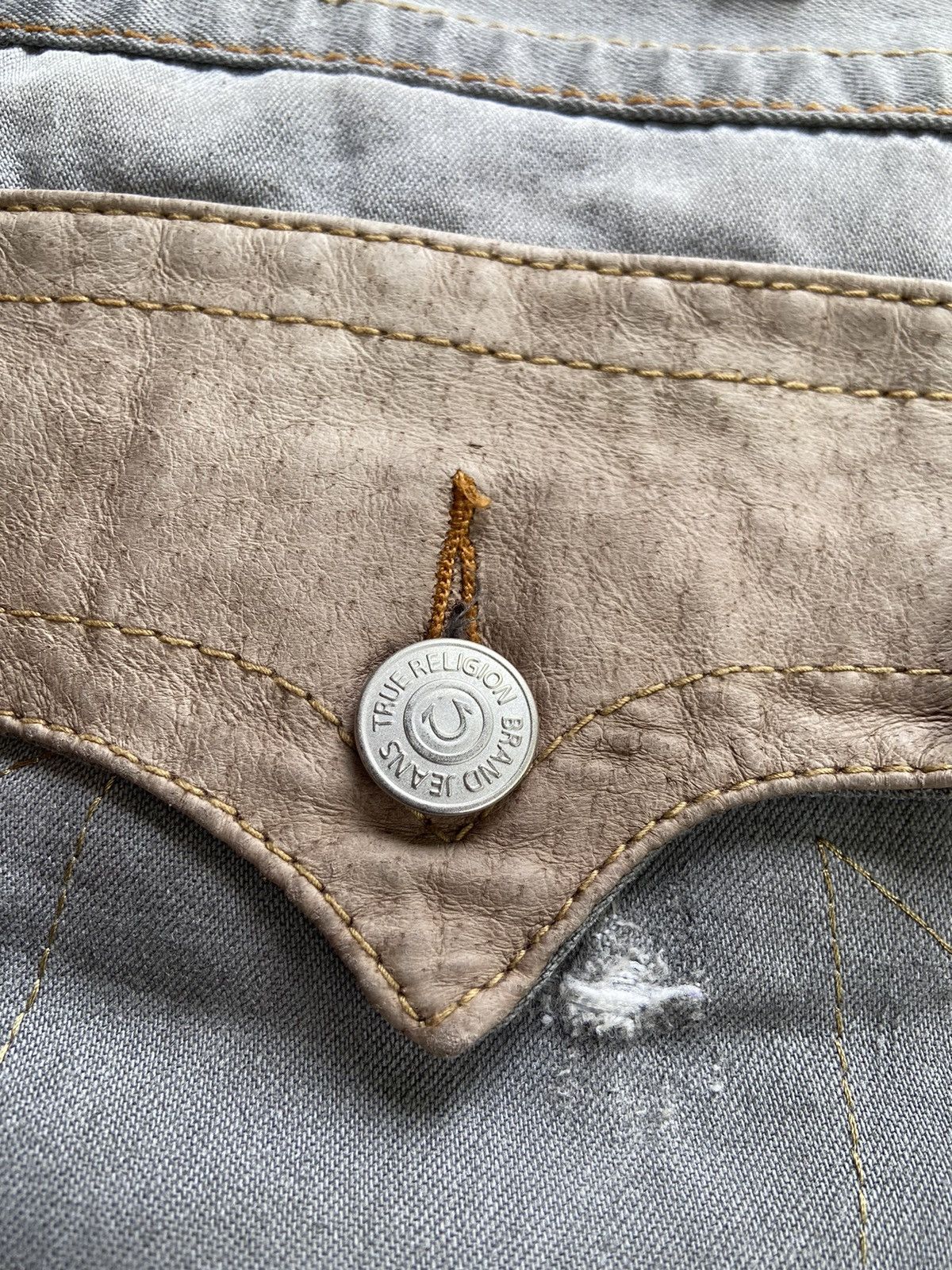 True Religion TRUE RELIGION FLARED DENIM Size US 31 - 14 Thumbnail
