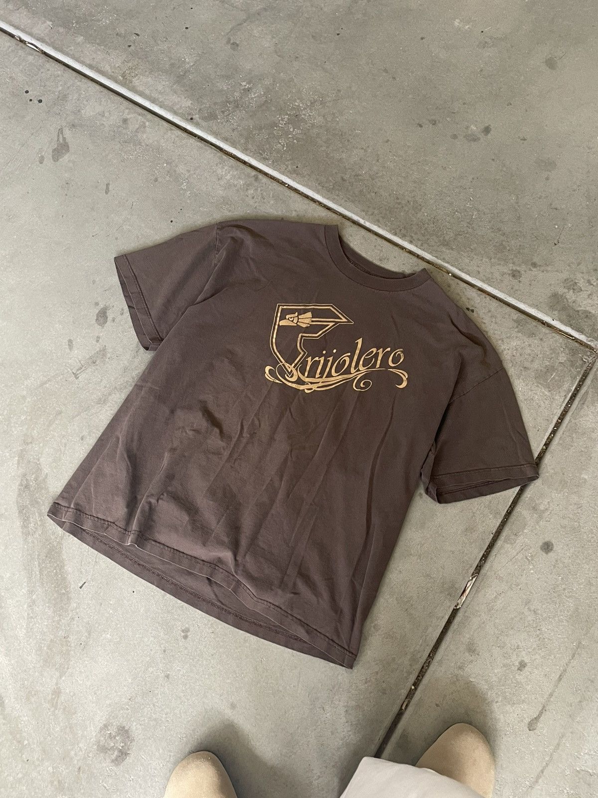 Vintage Brown, short sleeve T-shirt with design Size US XL / EU 56 / 4 - 1 Thumbnail