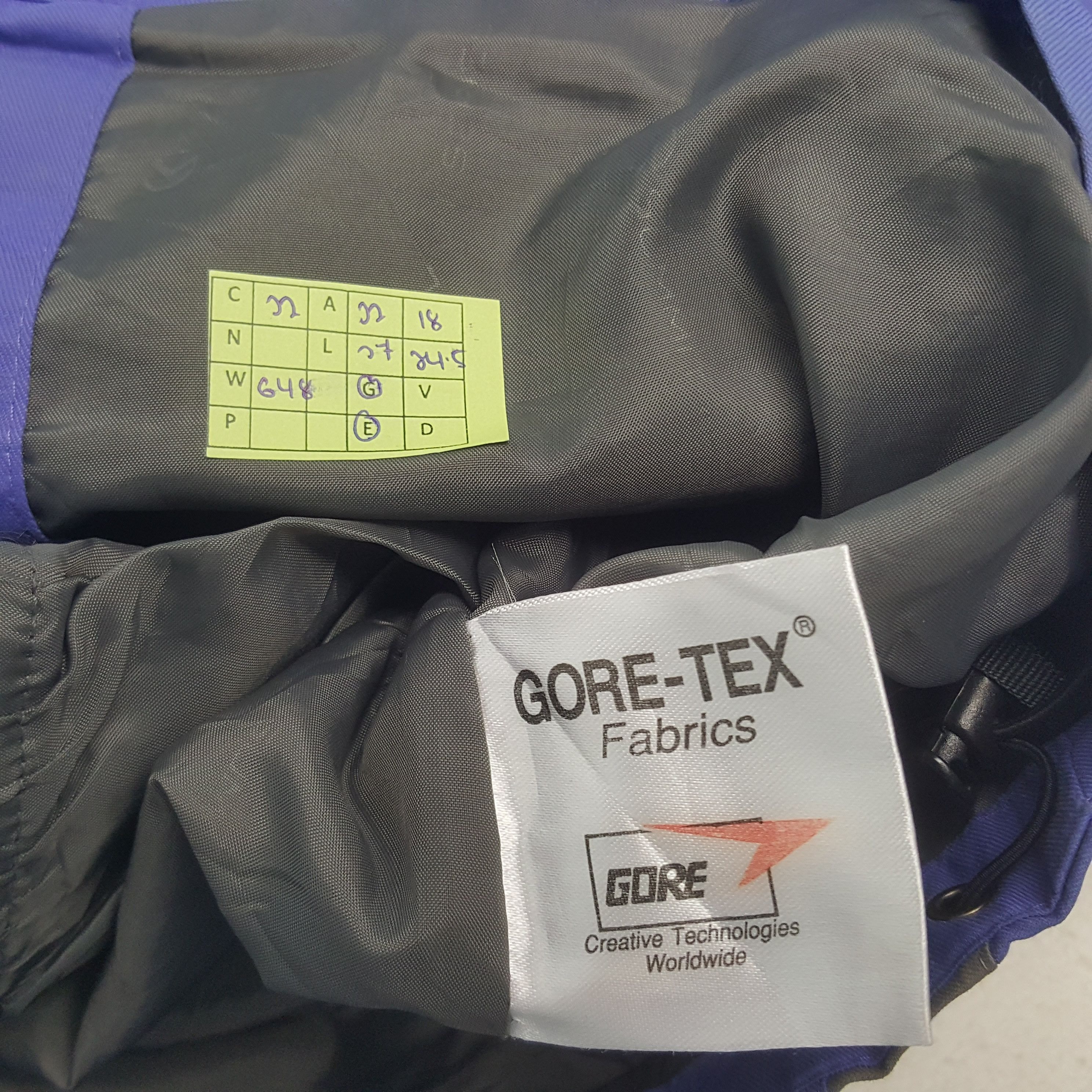 The North Face Vintage The North Face Goretex Outdoor Activity Jacket RR22 Size US M / EU 48-50 / 2 - 8 Thumbnail