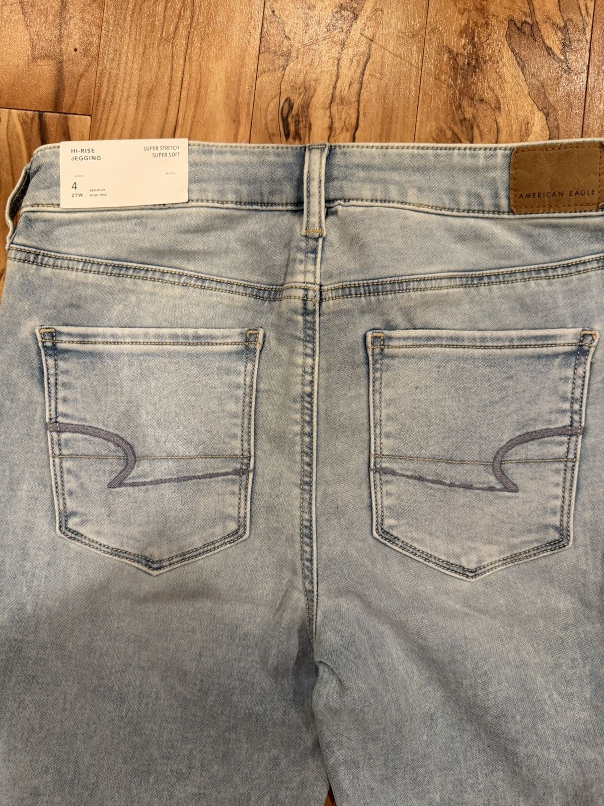 American Eagle Outfitters American Eagle Hi-Rise Jegging - Light Wash, Size 4 Size 27" / US 4 / IT 40 - 6 Thumbnail