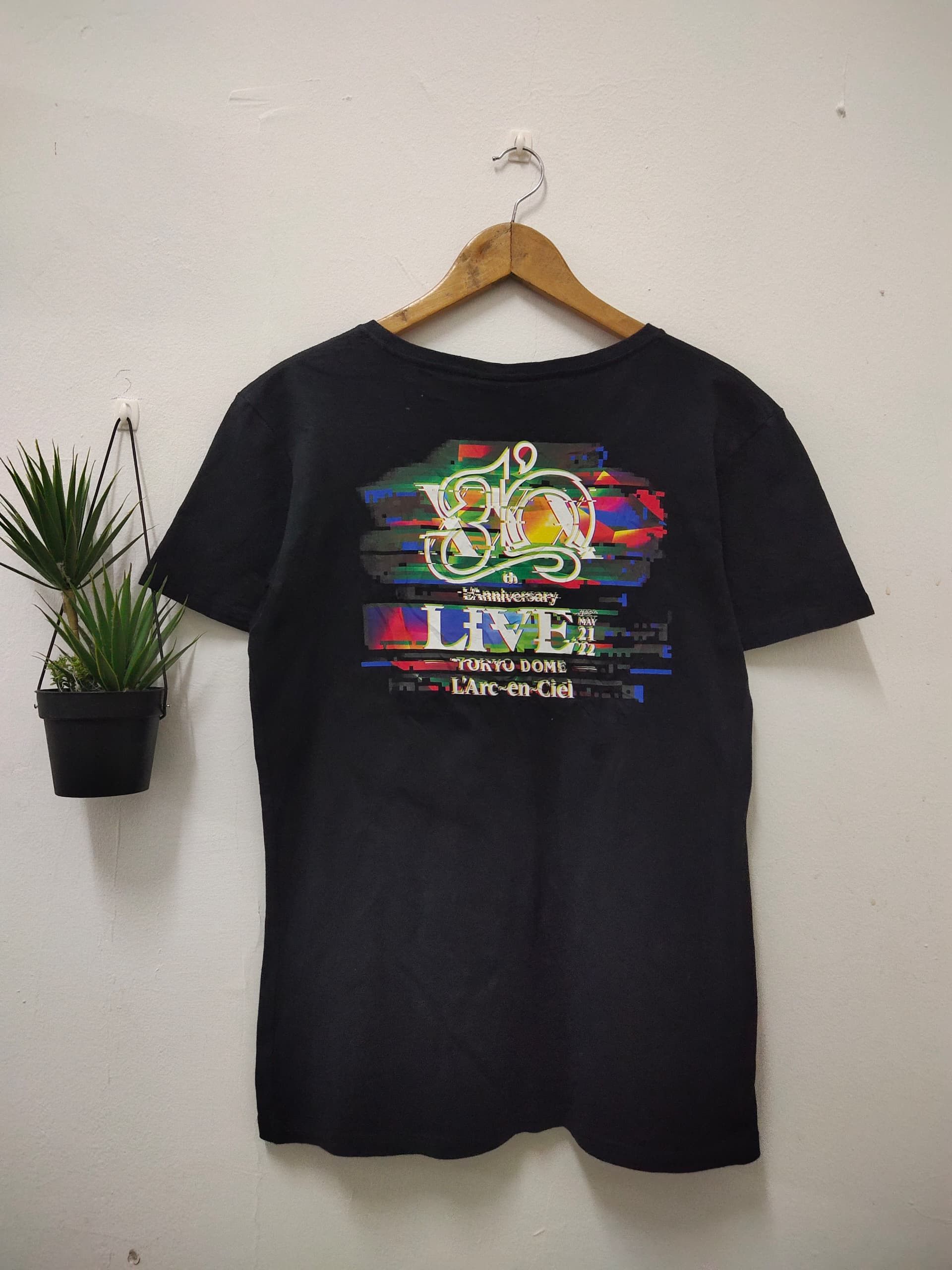 Band Tees Larc-En Ciel tour 2022 japan rock band t shirt Size US M / EU 48-50 / 2 - 6 Thumbnail