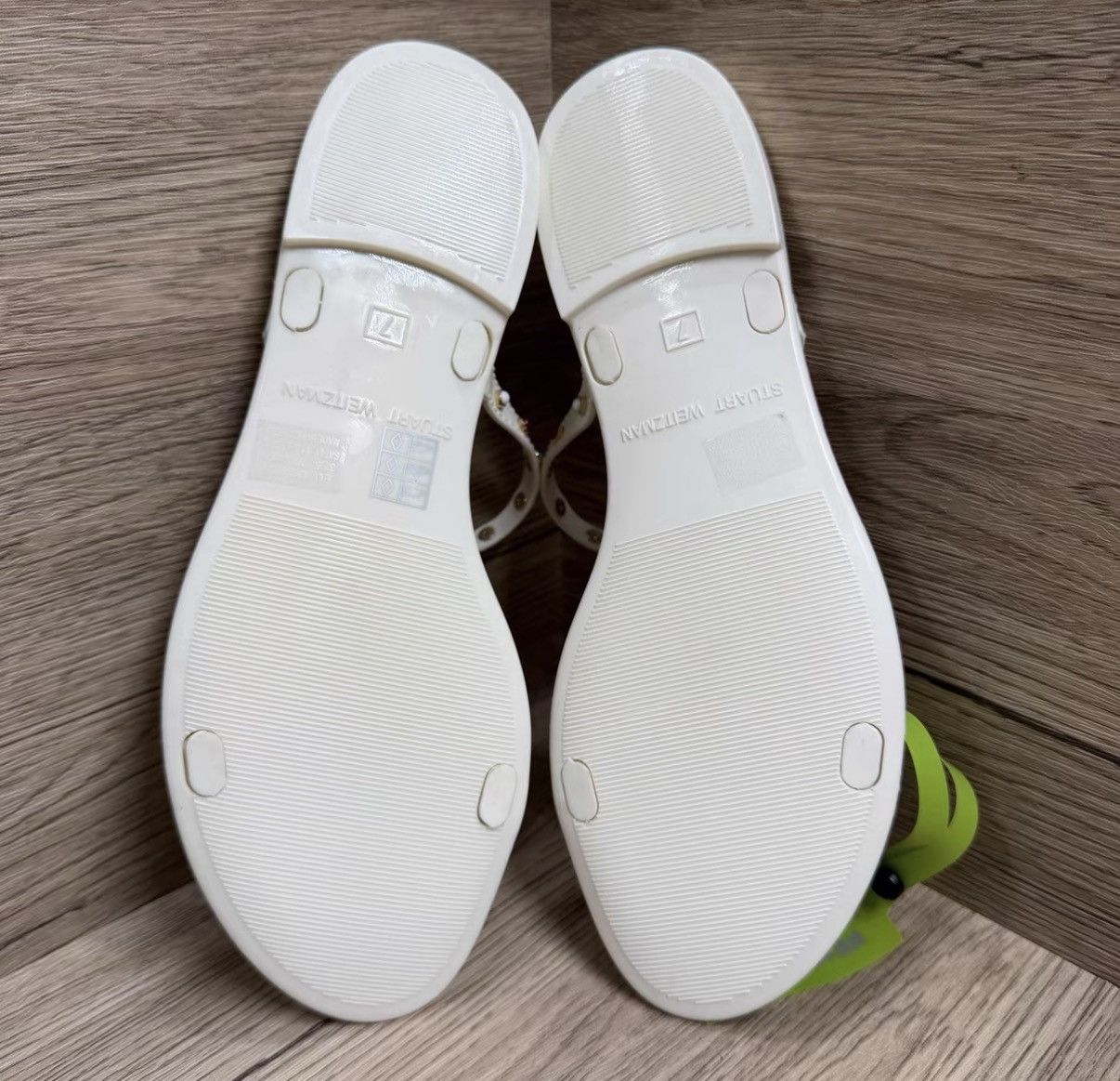 Stuart Weitzman Stuart Weitzman SW White Pearl Slippers J41 Size US 6.5 / IT 36.5 - 6 Thumbnail
