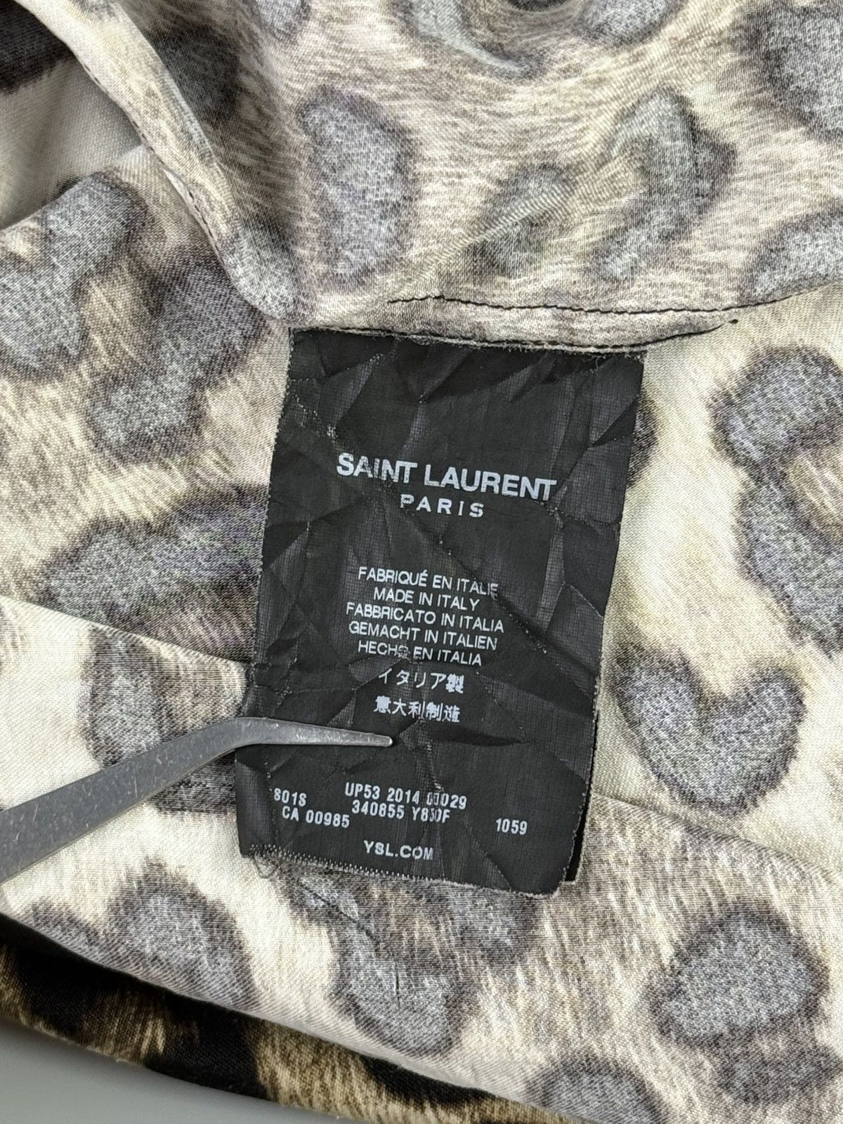 Saint Laurent Paris Saint Laurent Paris - A/W14 - Silk Leopard Print Shirt Size US L / EU 52-54 / 3 - 12 Thumbnail