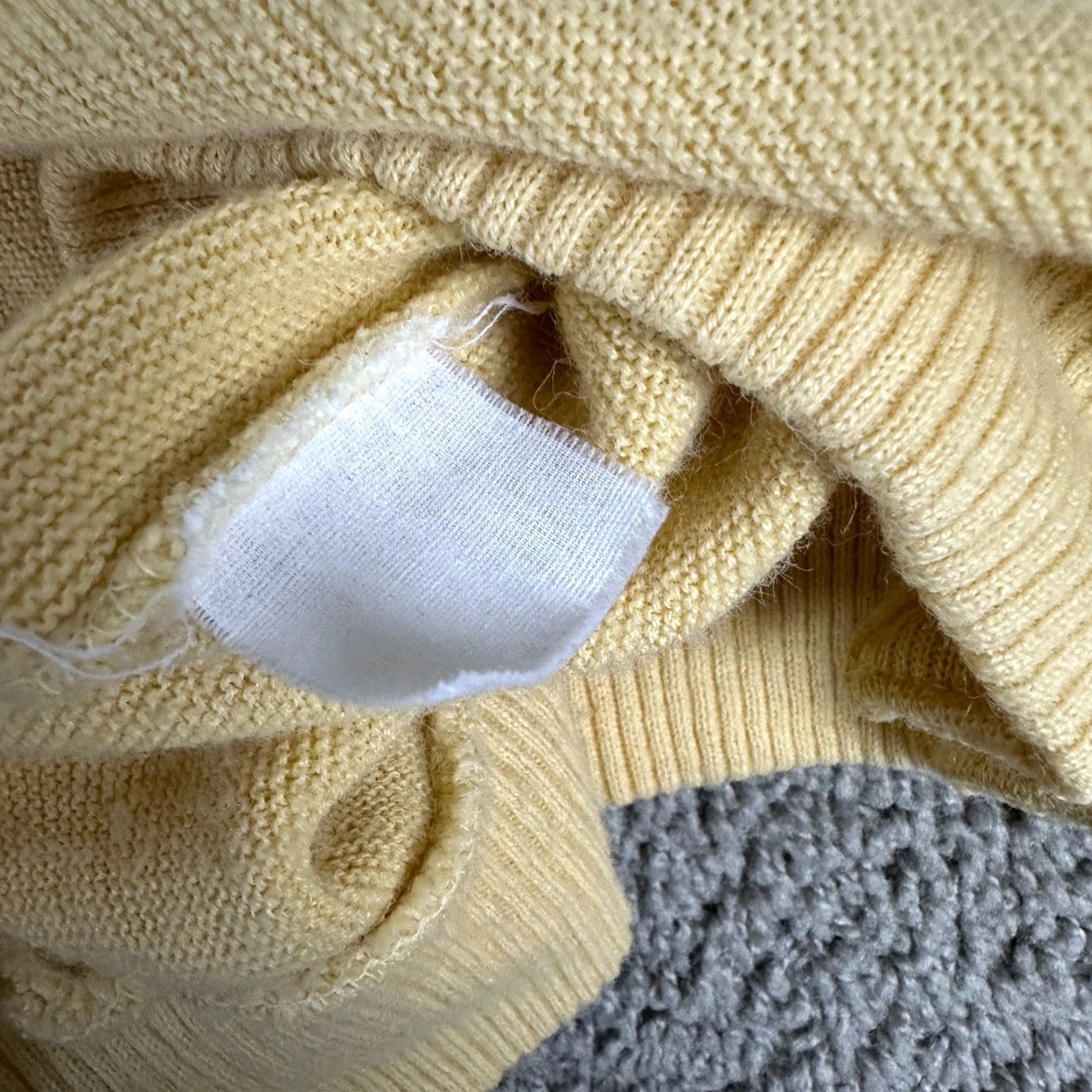 Vintage VINTAGE Arnold Palmer Robert Bruce Sweater Cardigan Mens S Yellow Solid Knit Button Up Cardigan All Seasons Fall Spring Summer Winter 60s Mens Size US S / EU 44-46 / 1 - 7 Thumbnail