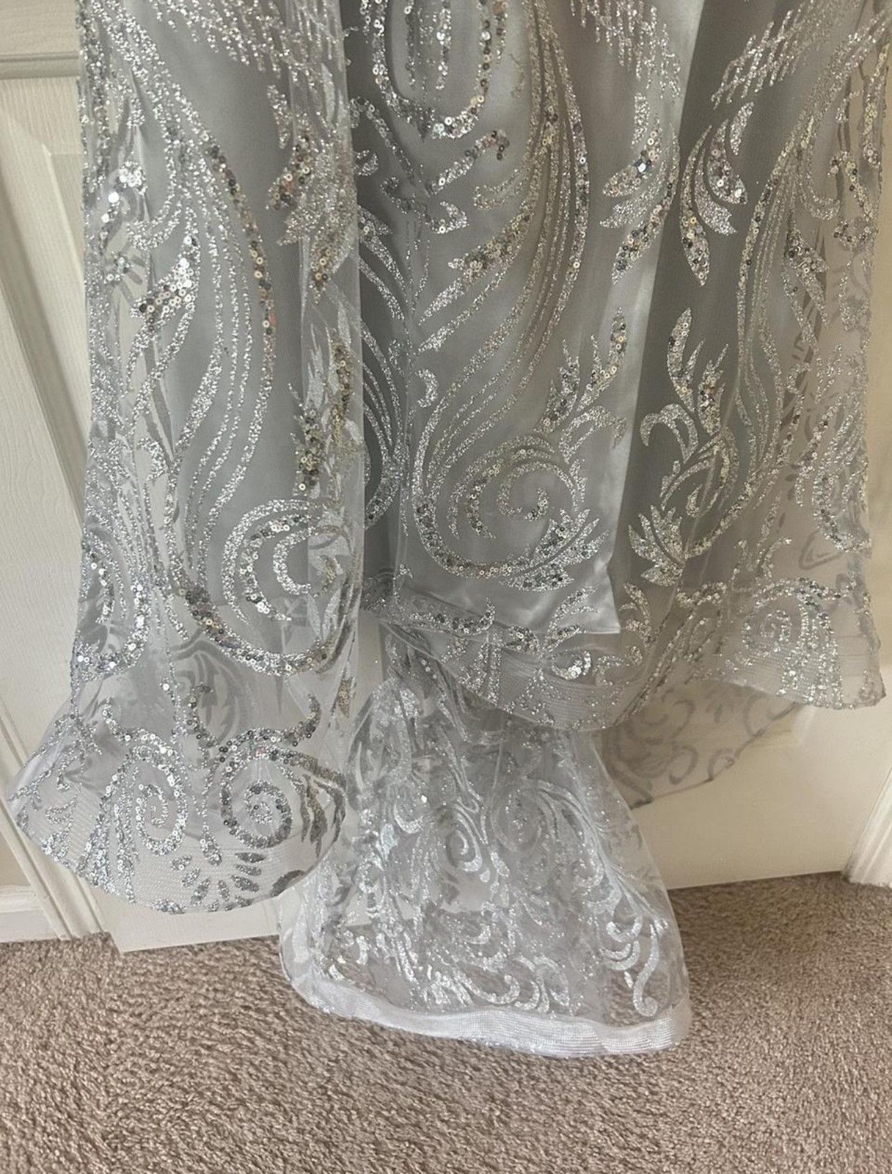 Other Silver prom dress with sequin detail Size S / US 4 / IT 40 - 4 Thumbnail