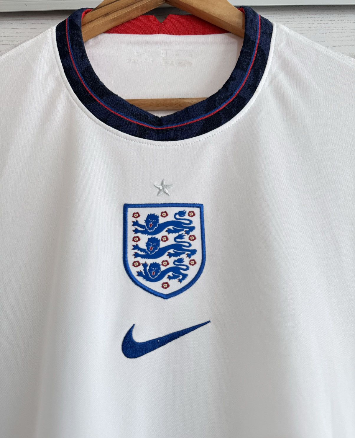 Nike England Euro 2020 Home Soccer Jersey Football Kit Shirt Size US XL / EU 56 / 4 - 5 Thumbnail