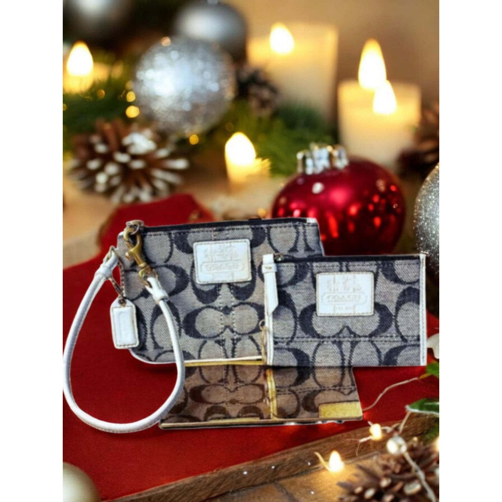 Coach Vintage Rare Find Coach Wristlet & Coin Purse Key Chain Size ONE SIZE - 1 Thumbnail