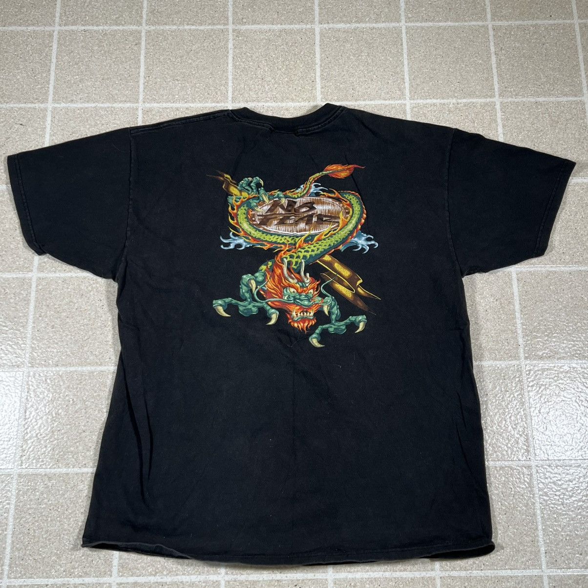 No Fear VtgY2K No Fear Dragon Black Tshirt sz XL Surf Grunge Skate Size US XL / EU 56 / 4 - 1 Thumbnail