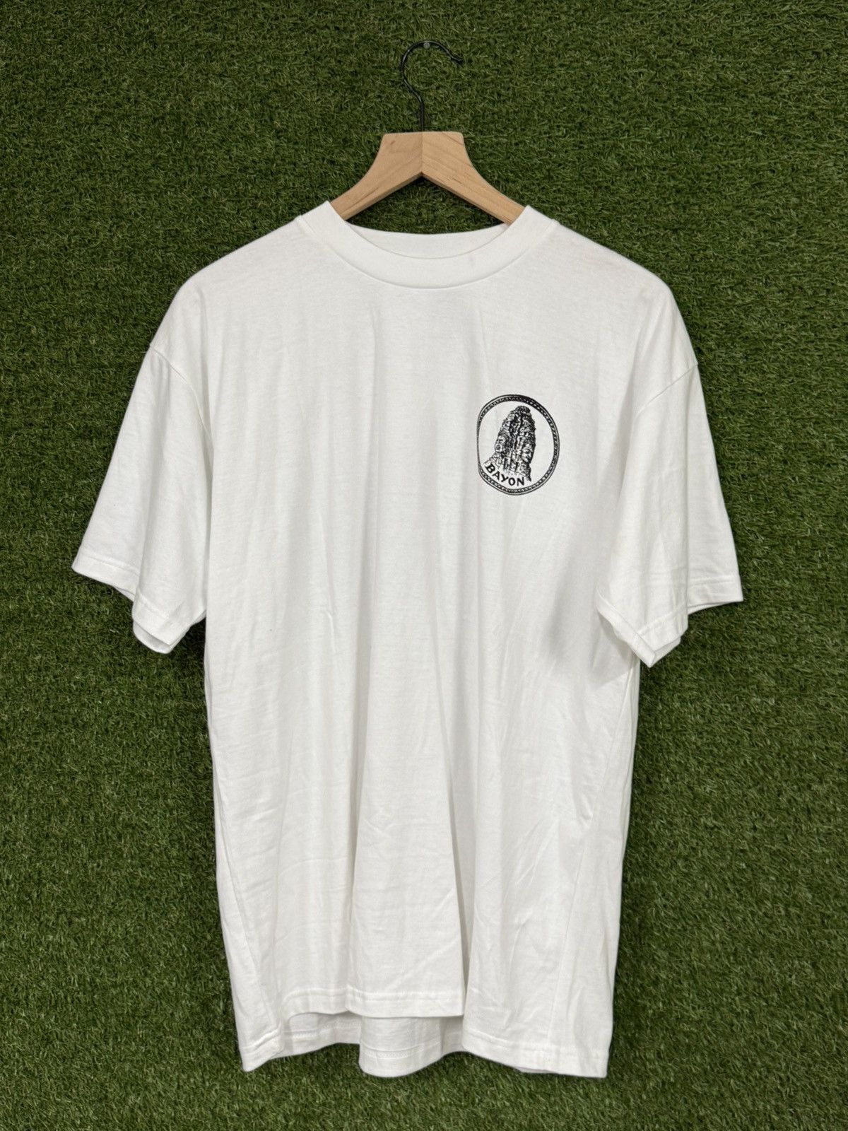 Vintage Vintage Cambodian Temple Ancient Buddhist Buddha Tee White Size US L / EU 52-54 / 3 - 3 Thumbnail
