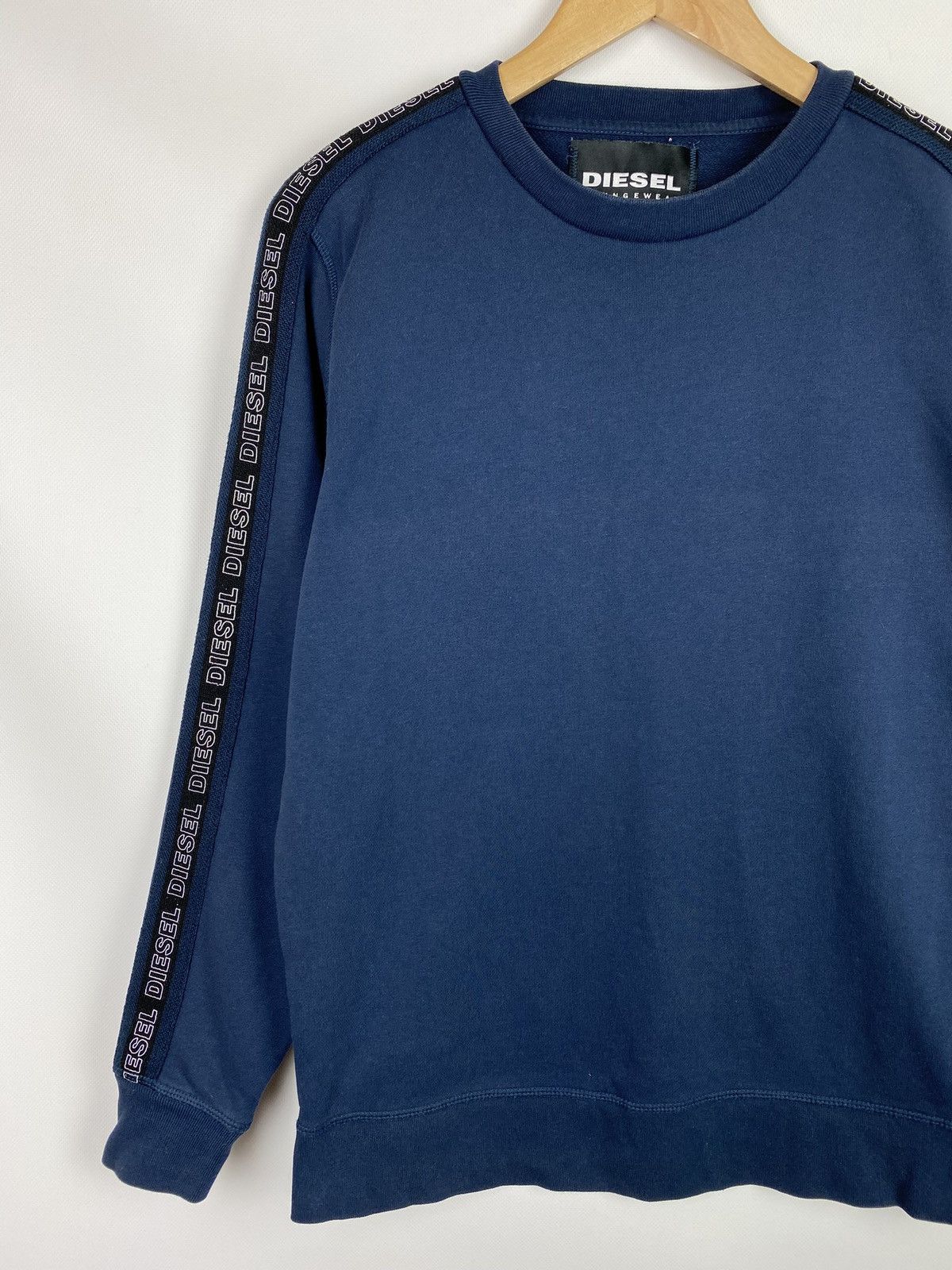 Diesel Diesel men’s crew neck sweatshirt pullover size M navy Size US M / EU 48-50 / 2 - 2 Thumbnail
