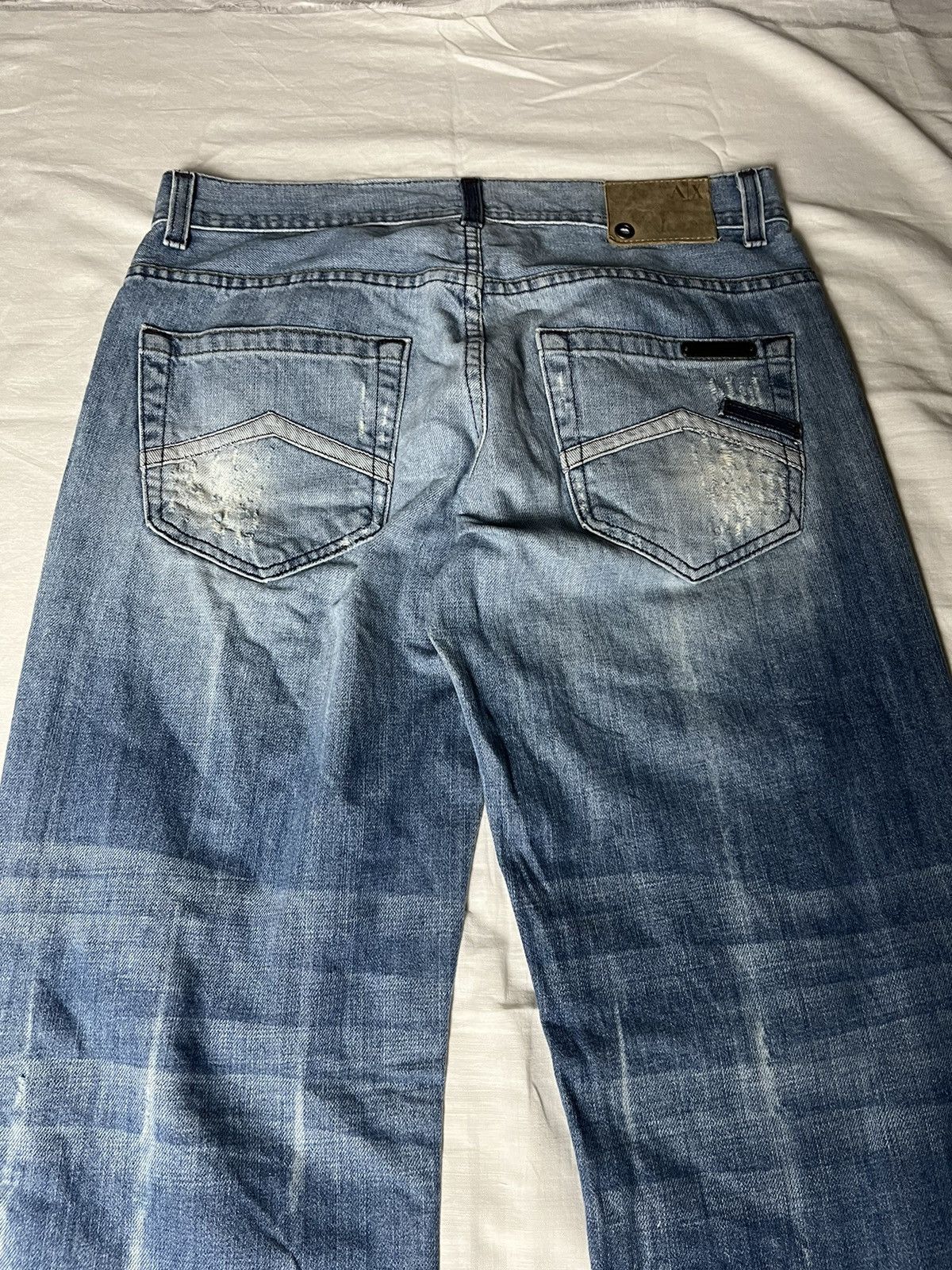 Armani Exchange 32" Armani Exchange Distressed Denim Size US 32 / EU 48 - 18 Thumbnail
