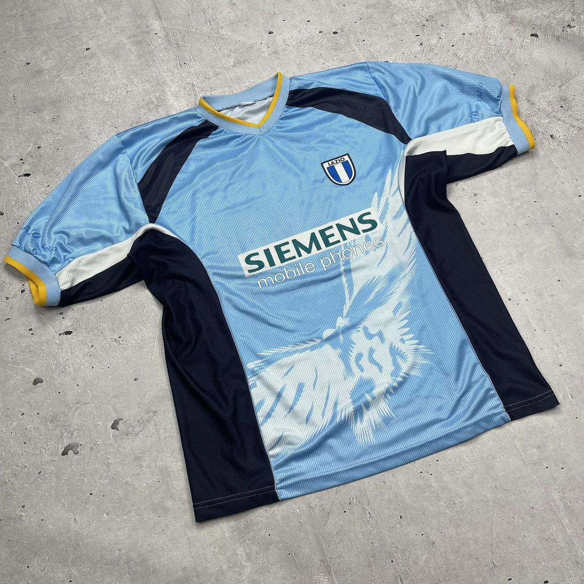 Vintage Lazio Italy Football Fan Jersey Simens #10 Crespo Size US L / EU 52-54 / 3 - 2 Thumbnail