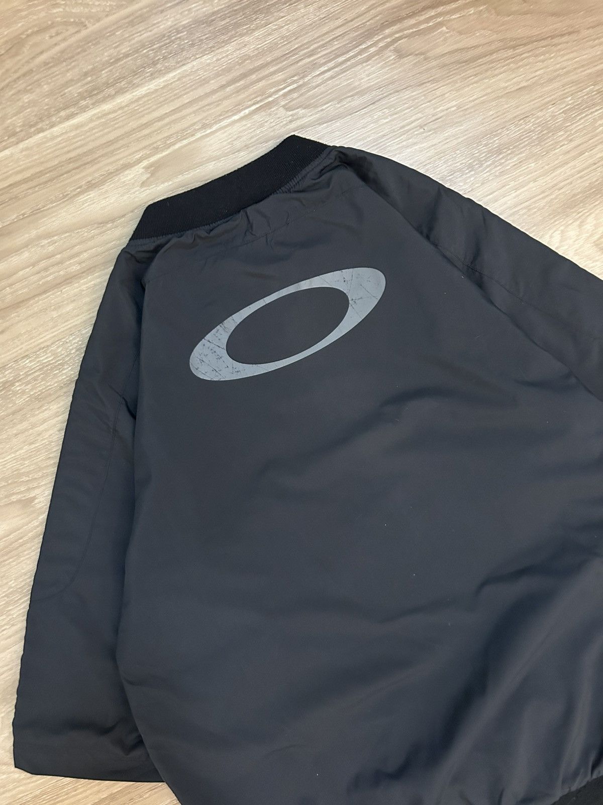 Oakley 💥Rare Vintage Oakley Archival Logo Technical Pullover Tee Size US M / EU 48-50 / 2 - 7 Thumbnail