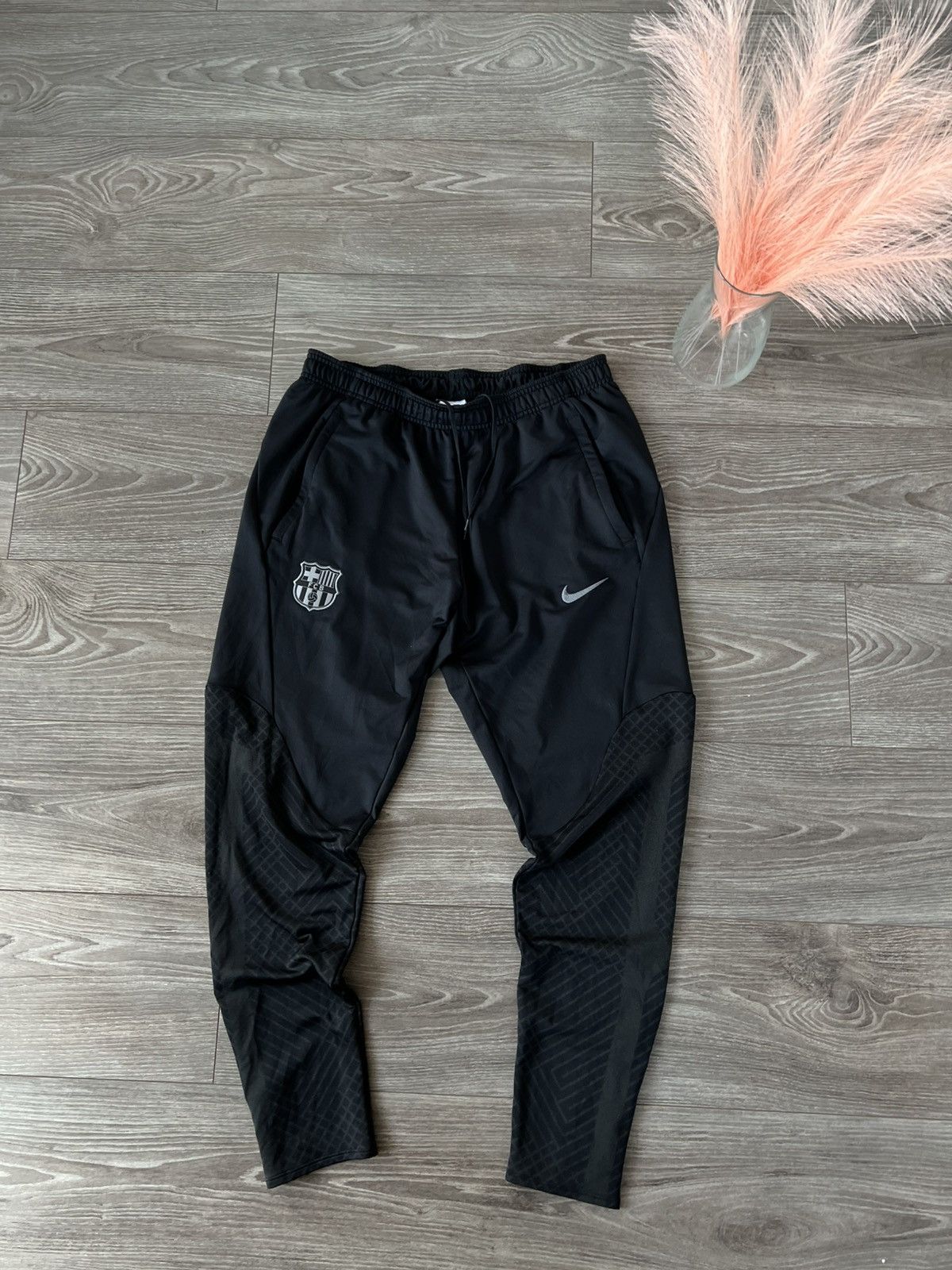 Nike Nike FCB Barcelona Football Slim Fit Regular Sweatpants Size US 34 / EU 50 - 7 Thumbnail