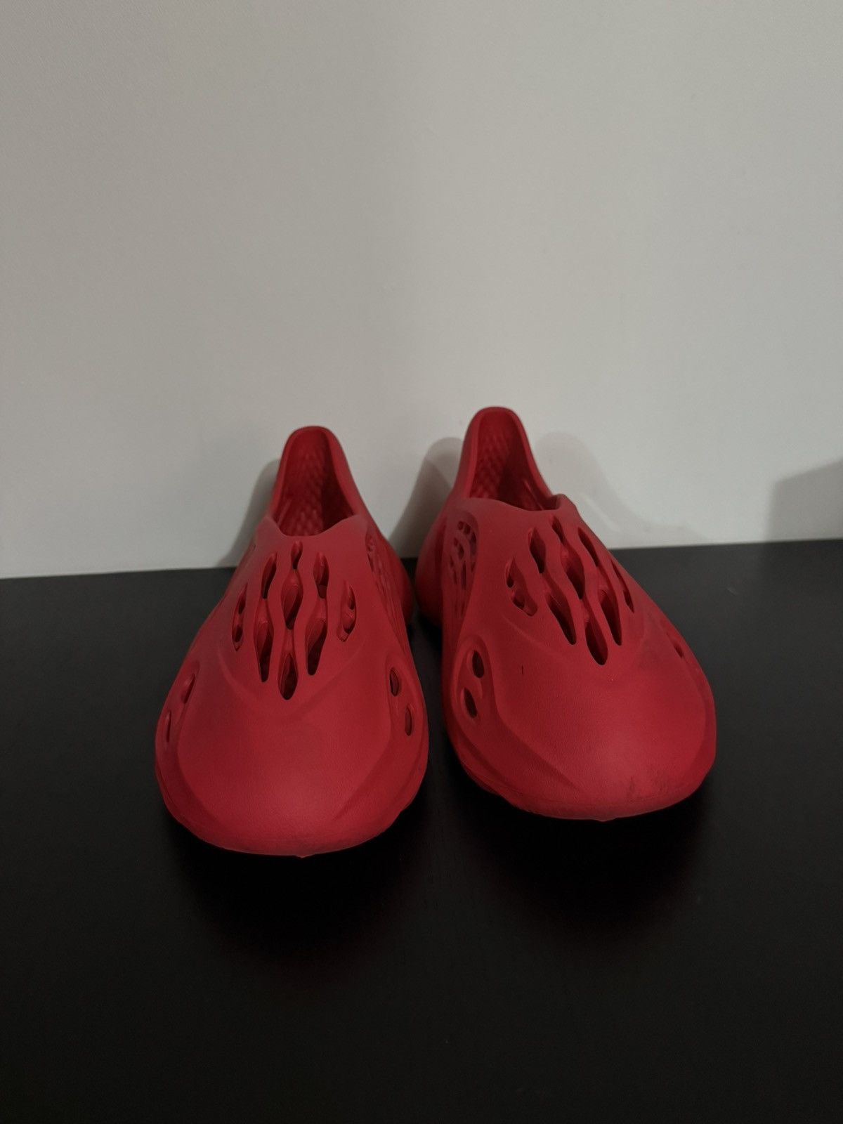 Adidas × Kanye West Adidas Yeezy Foam Runner Vermillion Size UK9/US9 Size US 9 / EU 42 - 4 Thumbnail