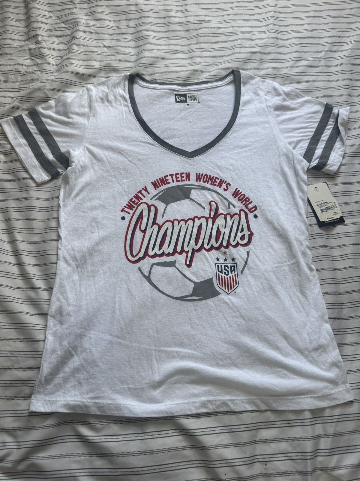New Era NWT USA Women’s Soccer Champions Tee Medium Size M / US 6-8 / IT 42-44 - 1 Thumbnail