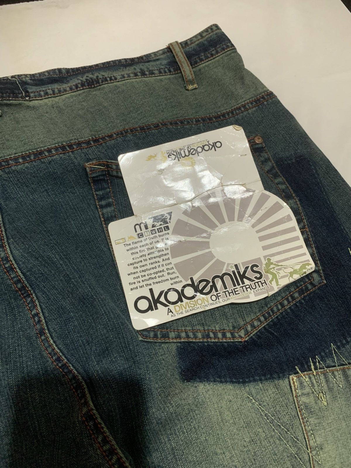 Akademiks Vintage Akademiks Multi Pocket Embroidered Baggy Y2K Jeans Size US 42 / EU 58 - 3 Thumbnail