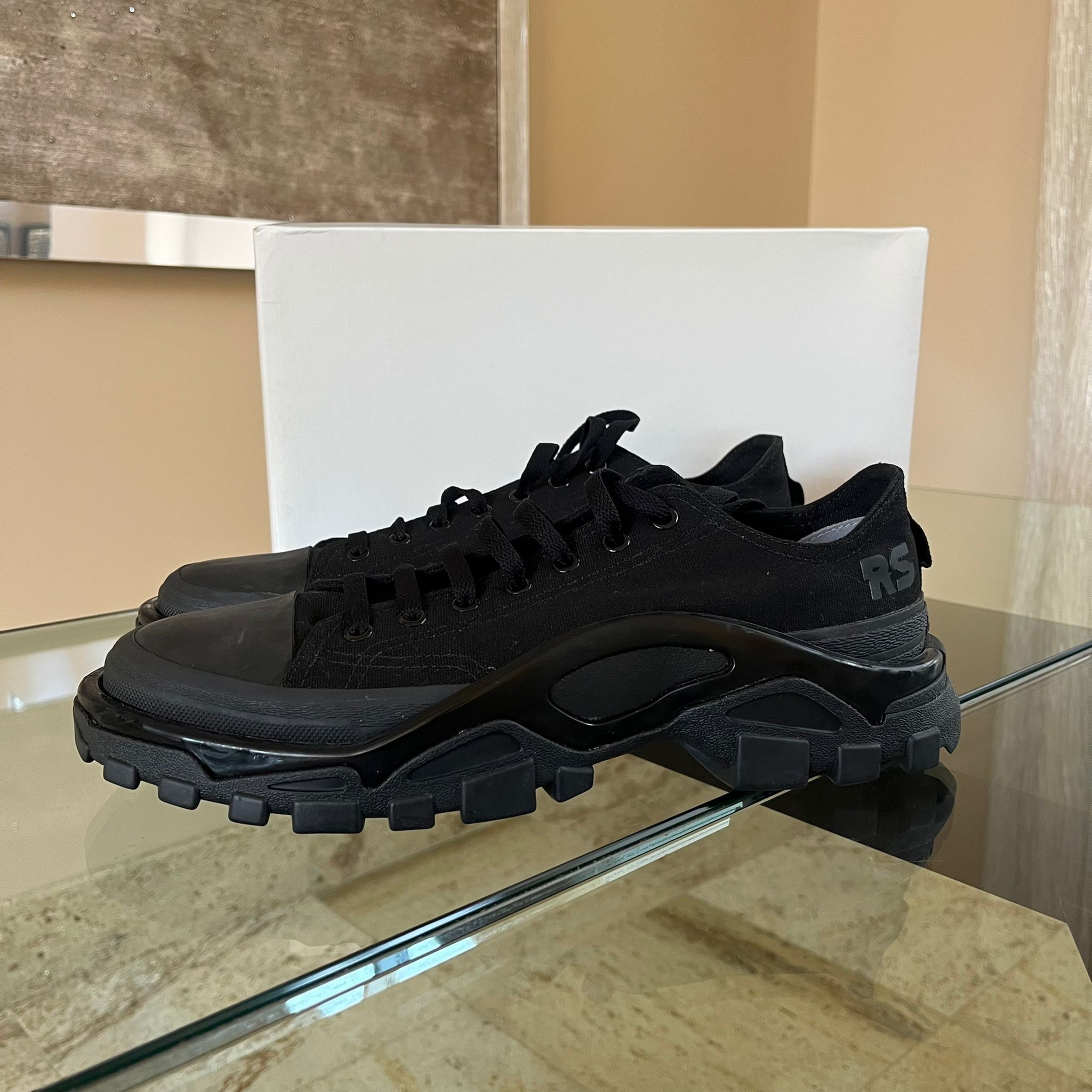 raf simons detroit runner