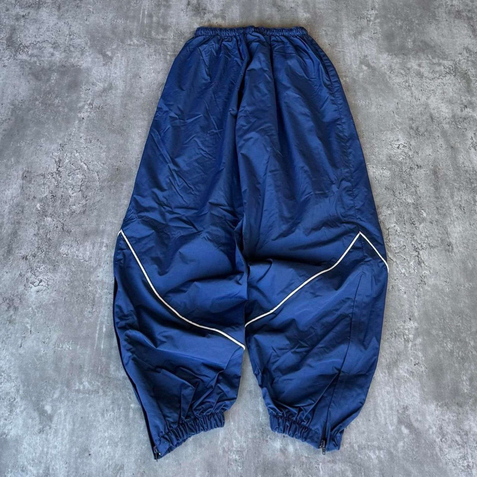 Vintage Vintage Y2K Blue Baggy Nylon Embroidered Athletic Sweatpants Size US 26 / EU 42 - 2 Thumbnail