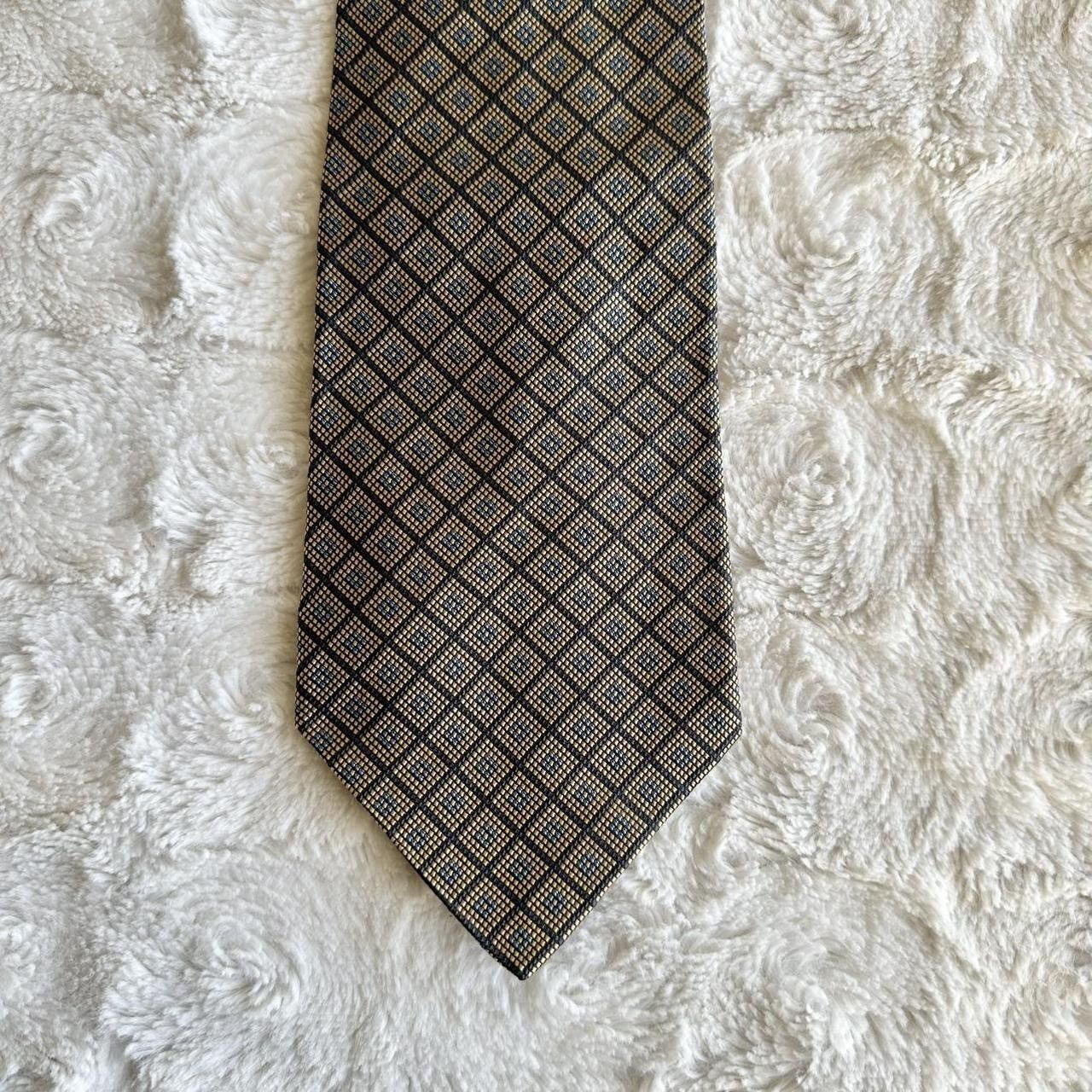 Tommy Hilfiger Vintage Tommy Hilfiger Necktie Mens Gold Blue Geometric Silk Size ONE SIZE - 2 Thumbnail