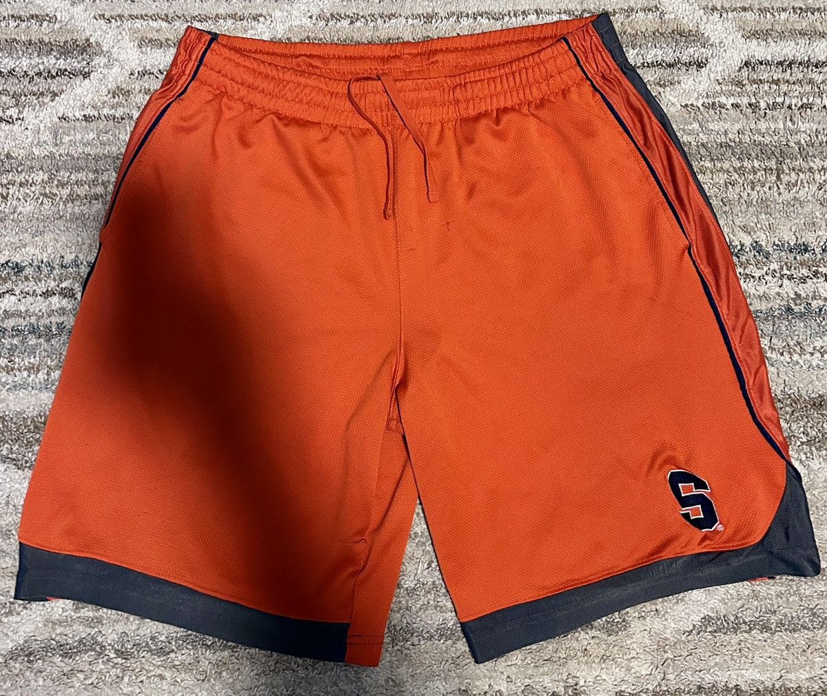 NCAA Vintage Syracuse Orange Basketball Shorts Size US 36 / EU 52 - 1 Thumbnail