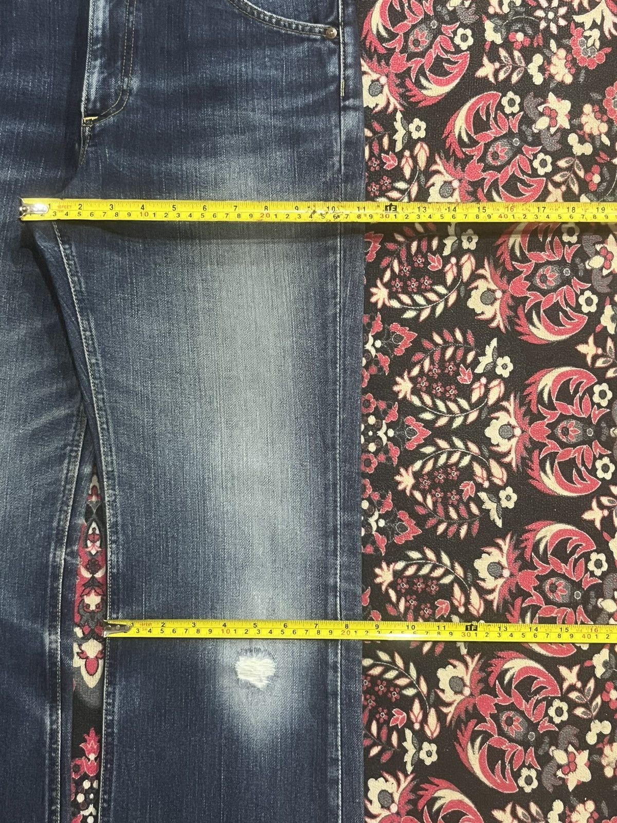 Vintage Vintage Lee Japan Dark Blue Faded Washed Distress Flare Jean Size US 31 - 15 Thumbnail