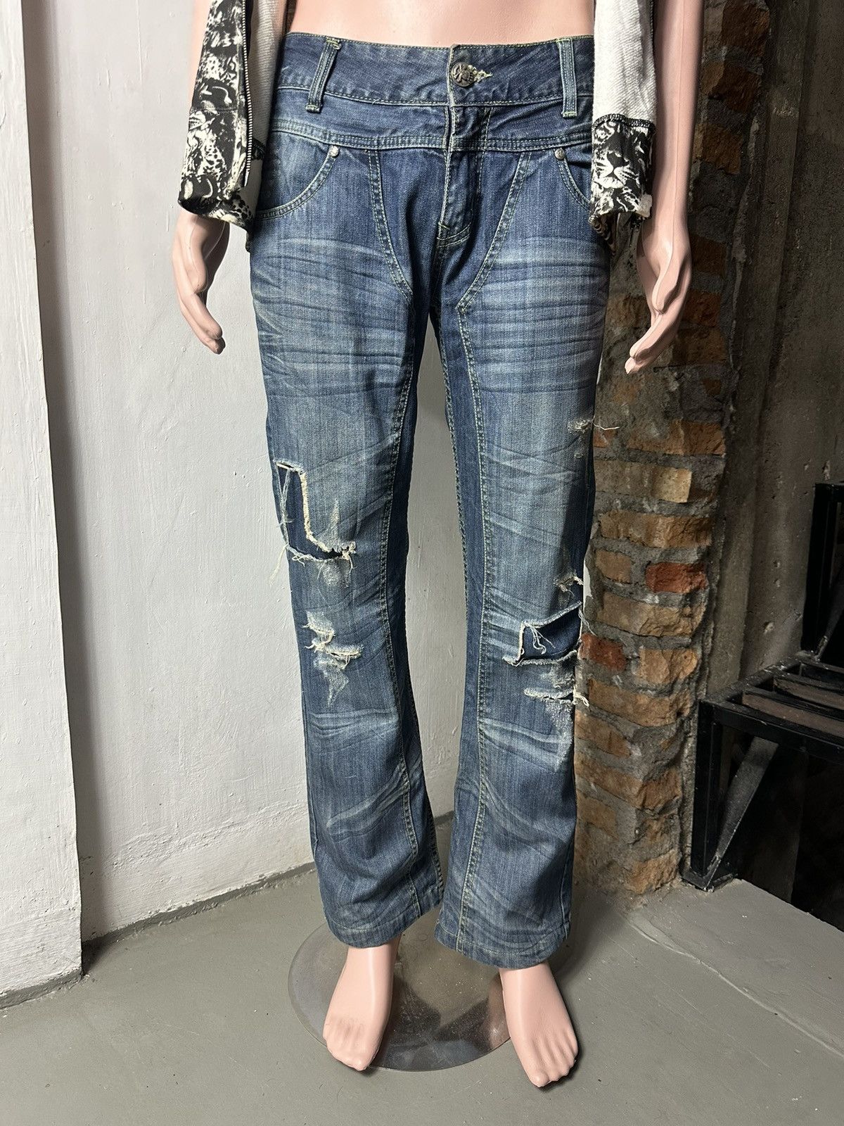 Japanese Brand 2#1 Flare Distressed Jeans Nice Split Back Pocket Size US 32 / EU 48 - 20 Thumbnail