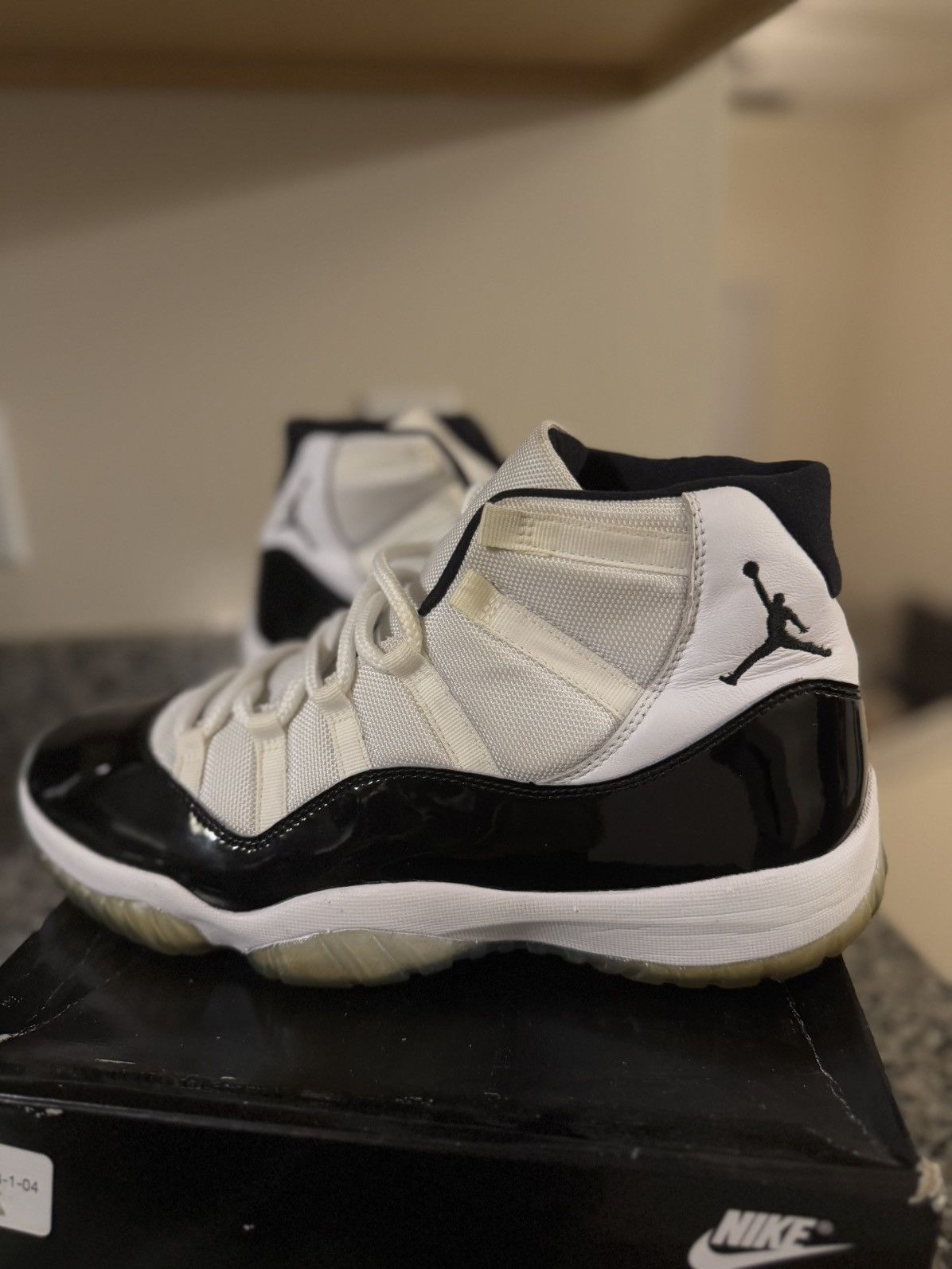 Jordan Brand × Nike Jordan 11 Concord 2018 Classic Size 12 W BOX Size US 12 / EU 45 - 2 Thumbnail