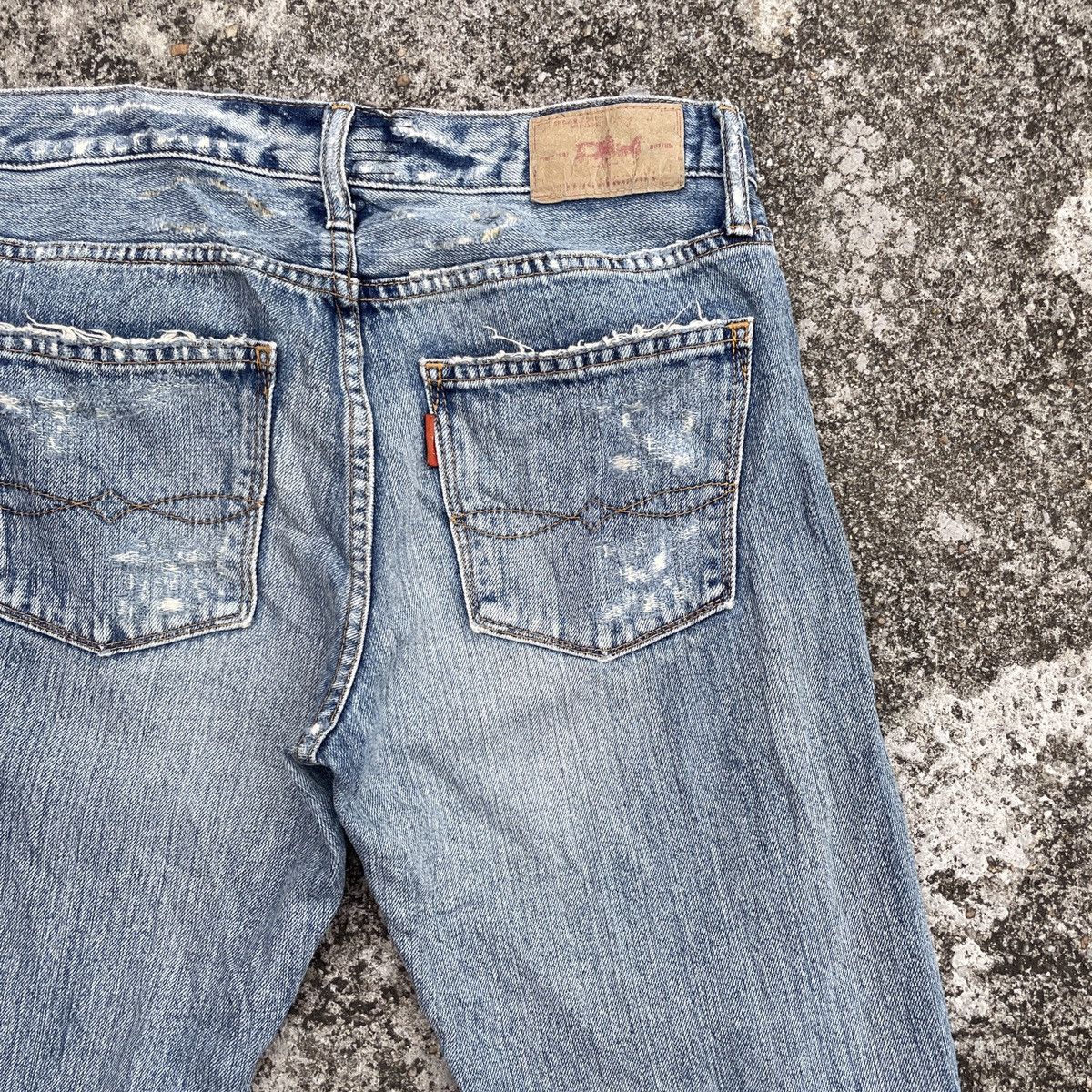 Japanese Brand Vintage Ungrid Distressed Denim Jeans Size 30" / US 8 / IT 44 - 8 Thumbnail