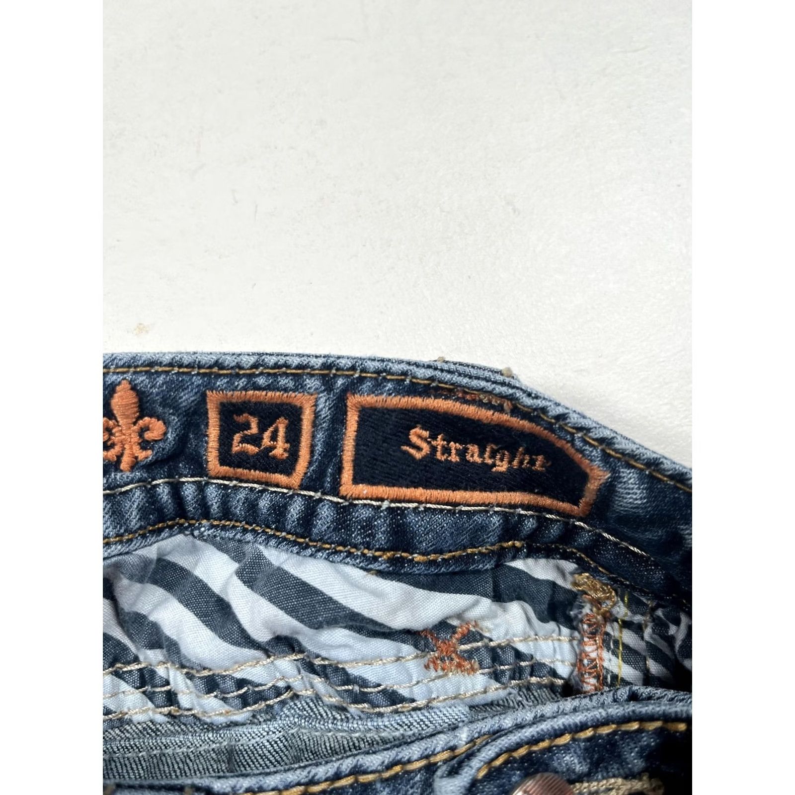 Vintage Rock Revival Jeans Womens 24 Blue Straight Distressed Embellished Flap Pockets Denim Medium Wash 32in Zip Mens? Wait. Size 42" / US 20 - 3 Thumbnail