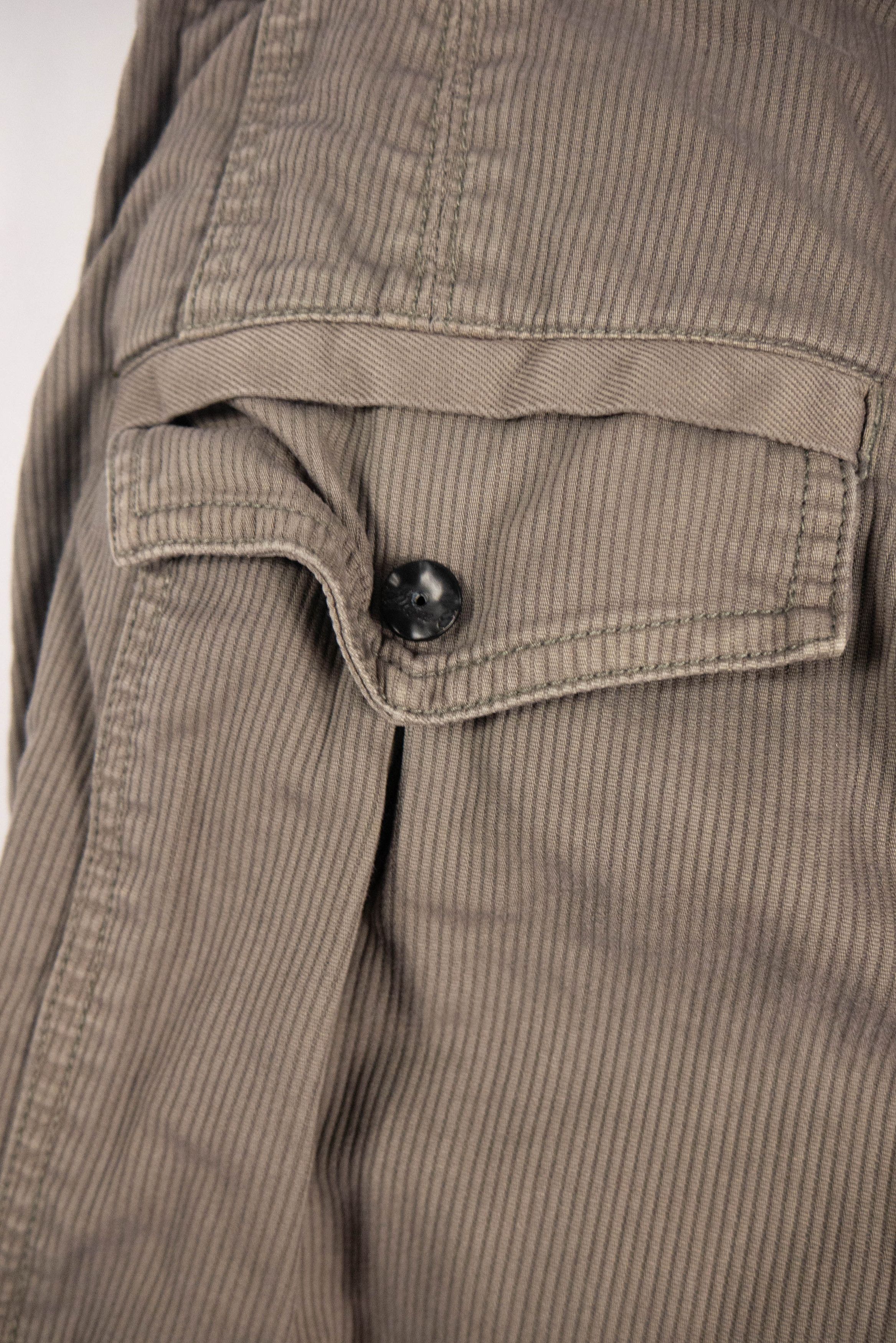Diesel × Vintage Diesel capri pants Y2K aesthetic corduroy streetwear Size 26" / US 2 / IT 38 - 12 Thumbnail