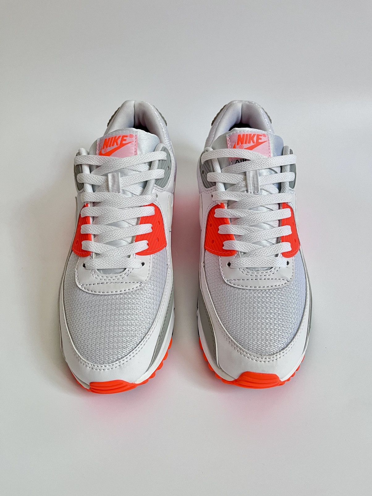 Nike Nike Air Max 90 “Hyper Orange” Size US 9 / EU 42 - 3 Thumbnail