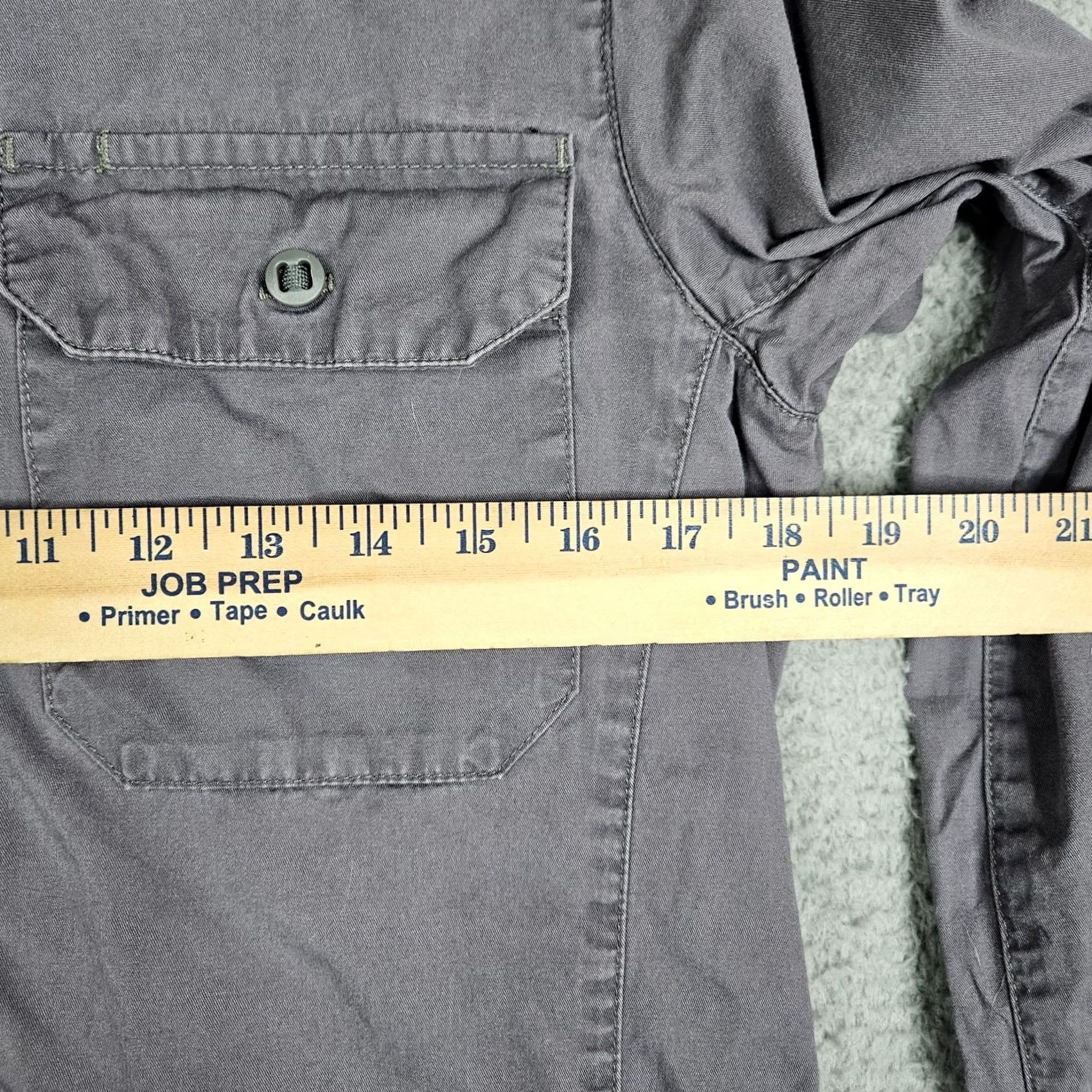 Vintage TRIPLE AUGT DESIGN Men’s Button-Up Long Sleeve Gray Shirt XS Size Size US XS / EU 42 / 0 - 4 Thumbnail