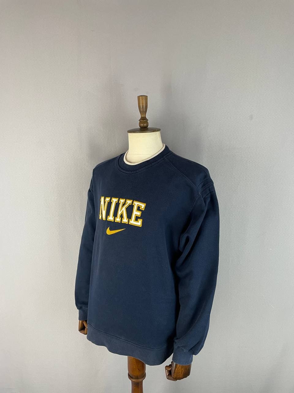 Nike Nike Sweatshirt Crewneck Navy Vintage 1990s Size US L / EU 52-54 / 3 - 1 Thumbnail