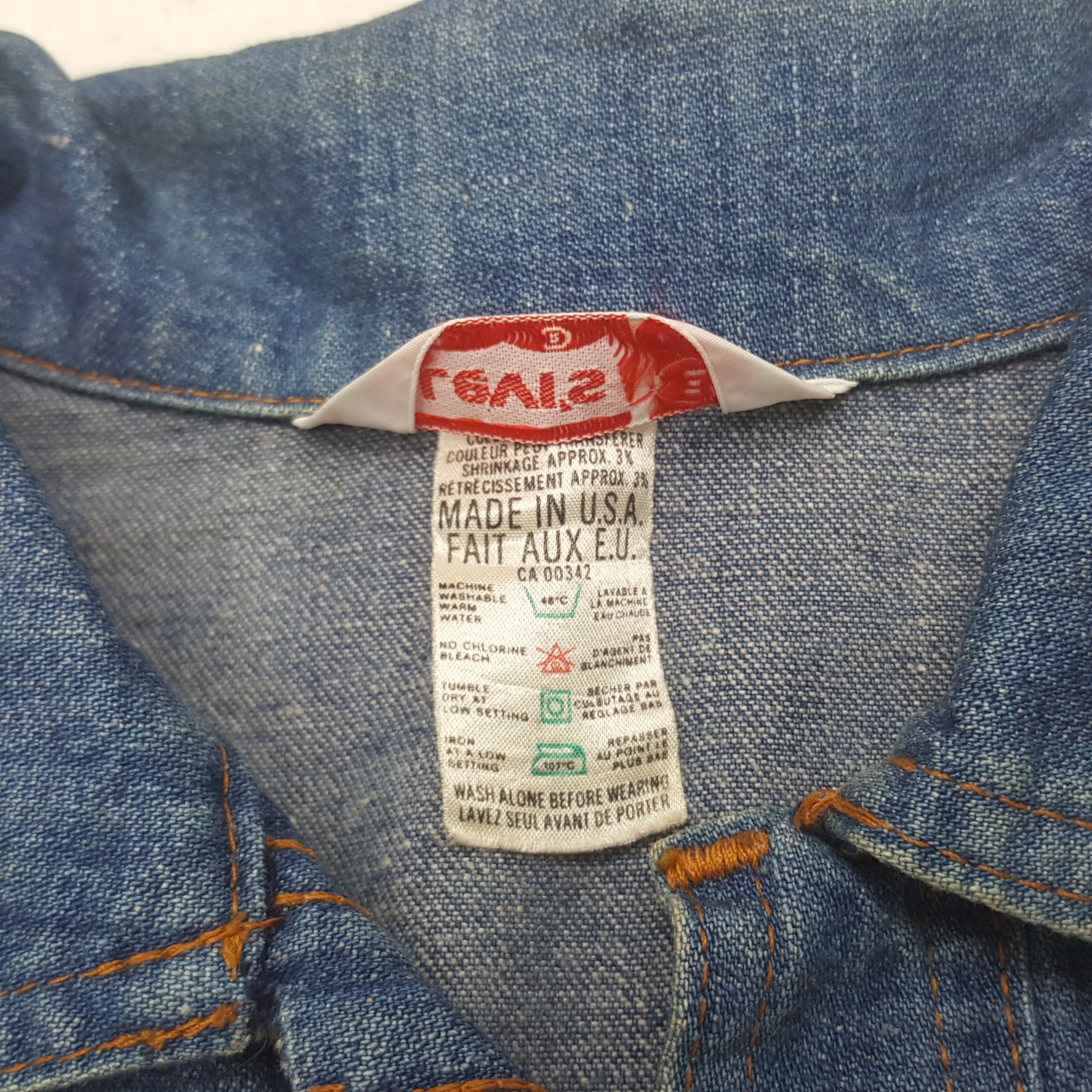 Levi's Vintage Clothing Vintage Levi's USA Denim Button Up Shirt Size US S / EU 44-46 / 1 - 5 Thumbnail