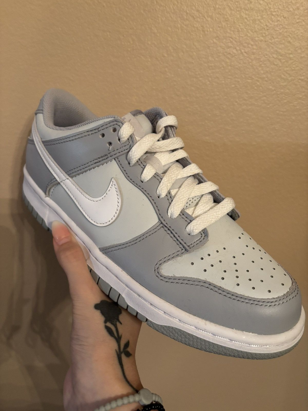 Nike Nike Dunk Low GS 'Pure Platinum Wolf Grey' Size US 6.5 / EU 39-40 - 2 Thumbnail