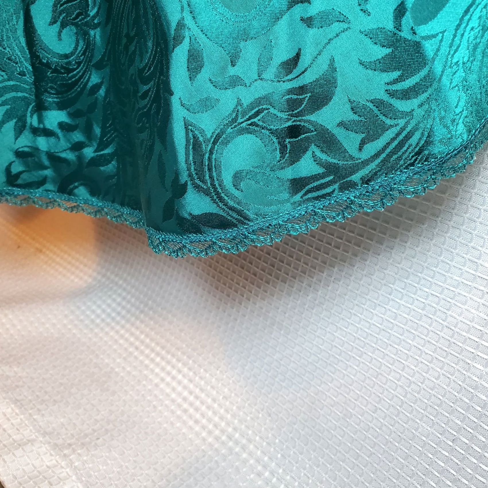 Vintage VINTAGE L A II Maxi Dress Women 1X Green Floral Lace Handkerchief Hem V-Neck Sleeveless Pullover Party/Cocktail - Plus Size Women Size XL / US 12-14 / IT 48-50 - 5 Thumbnail