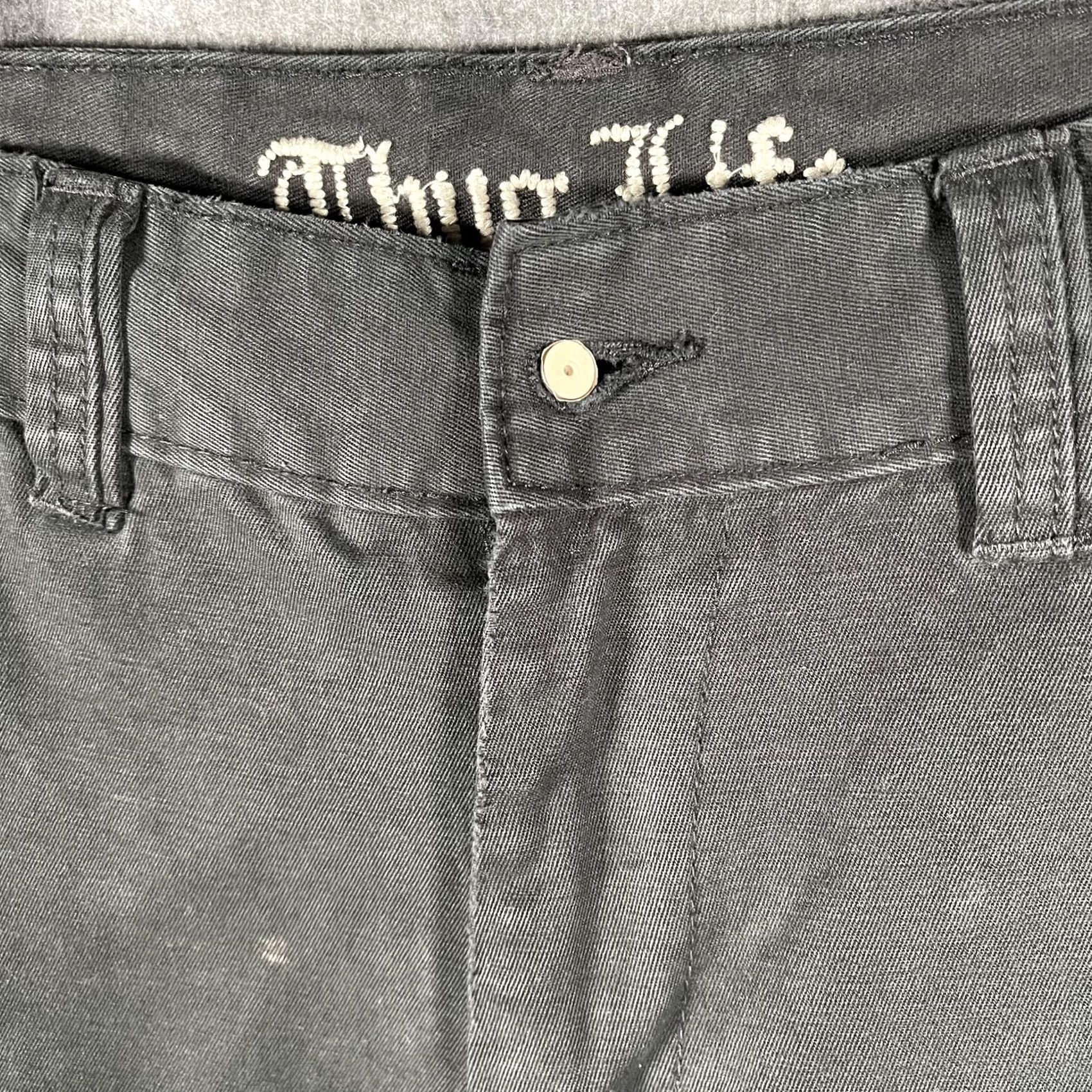 Alife Thug Life Mens Cargo Shorts 38 Black Biker Hip Hop Skull Logo Embroidered Pockets Belted Adjustable Waist Streetwear Y2K Size US 38 / EU 54 - 5 Thumbnail