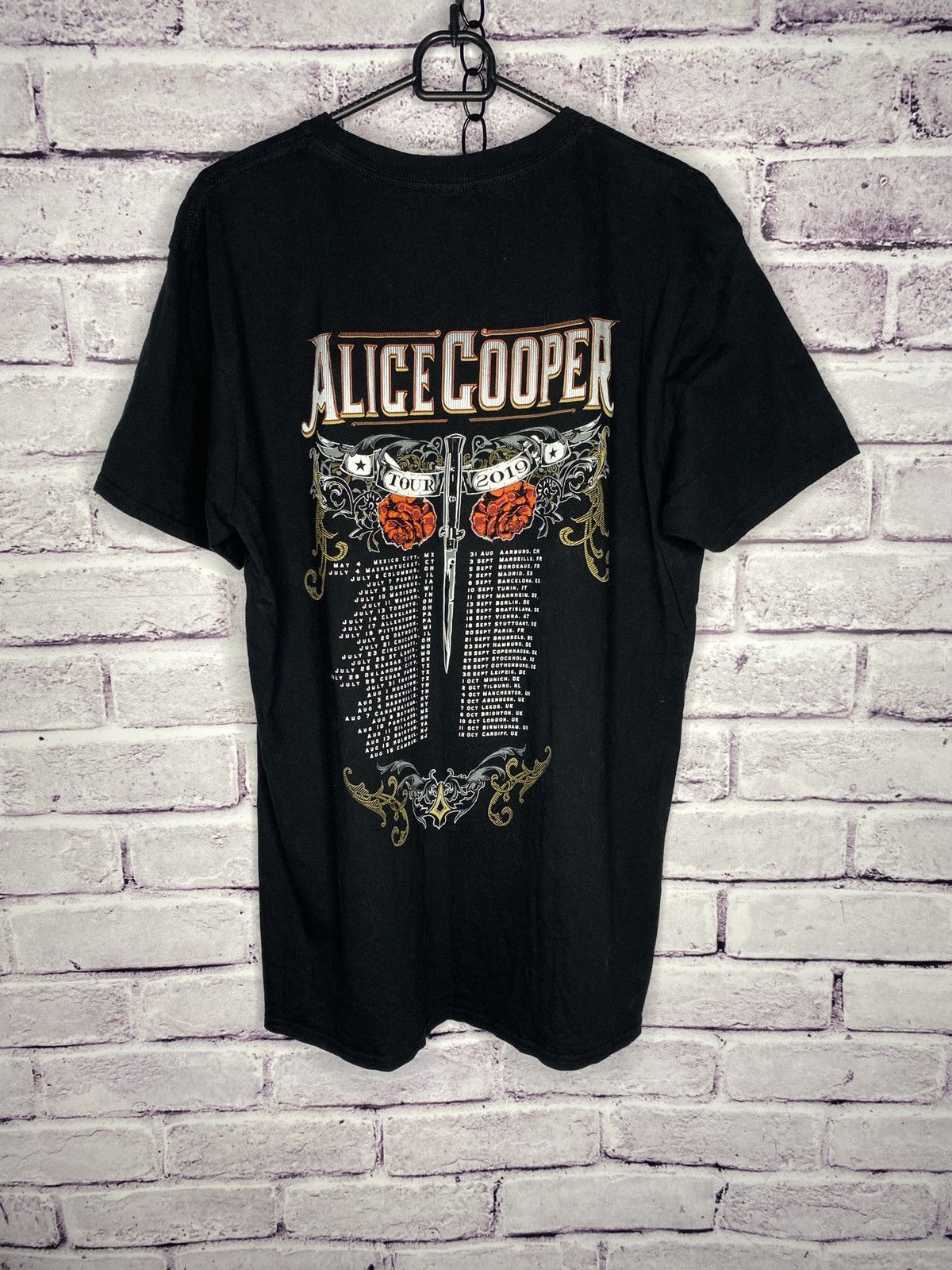 Band Tees MENS vintage Alice Cooper t-shirt tour 2019 band tees Size US XL / EU 56 / 4 - 6 Thumbnail