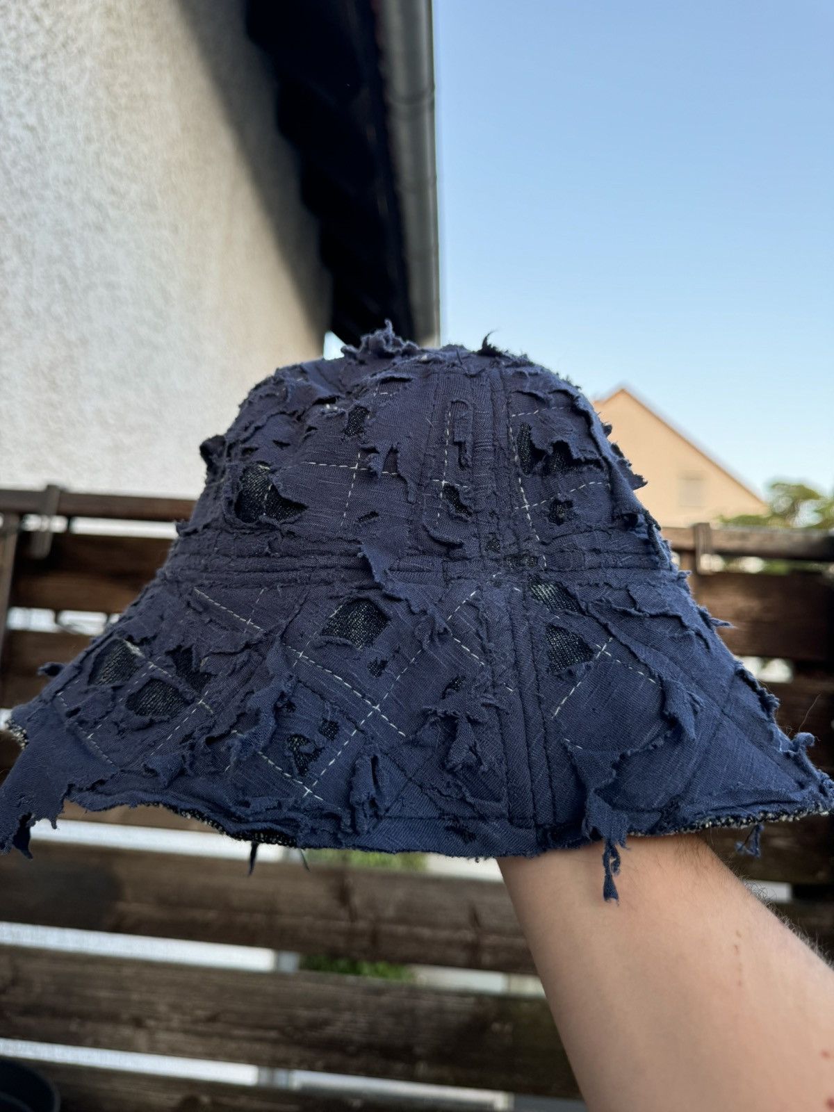帽子 PARADOX PARIS DARK FLAYED SAIL BUCKETHAT DARK FLAYED SAIL BUCKET HAT – Paradoxe Paris