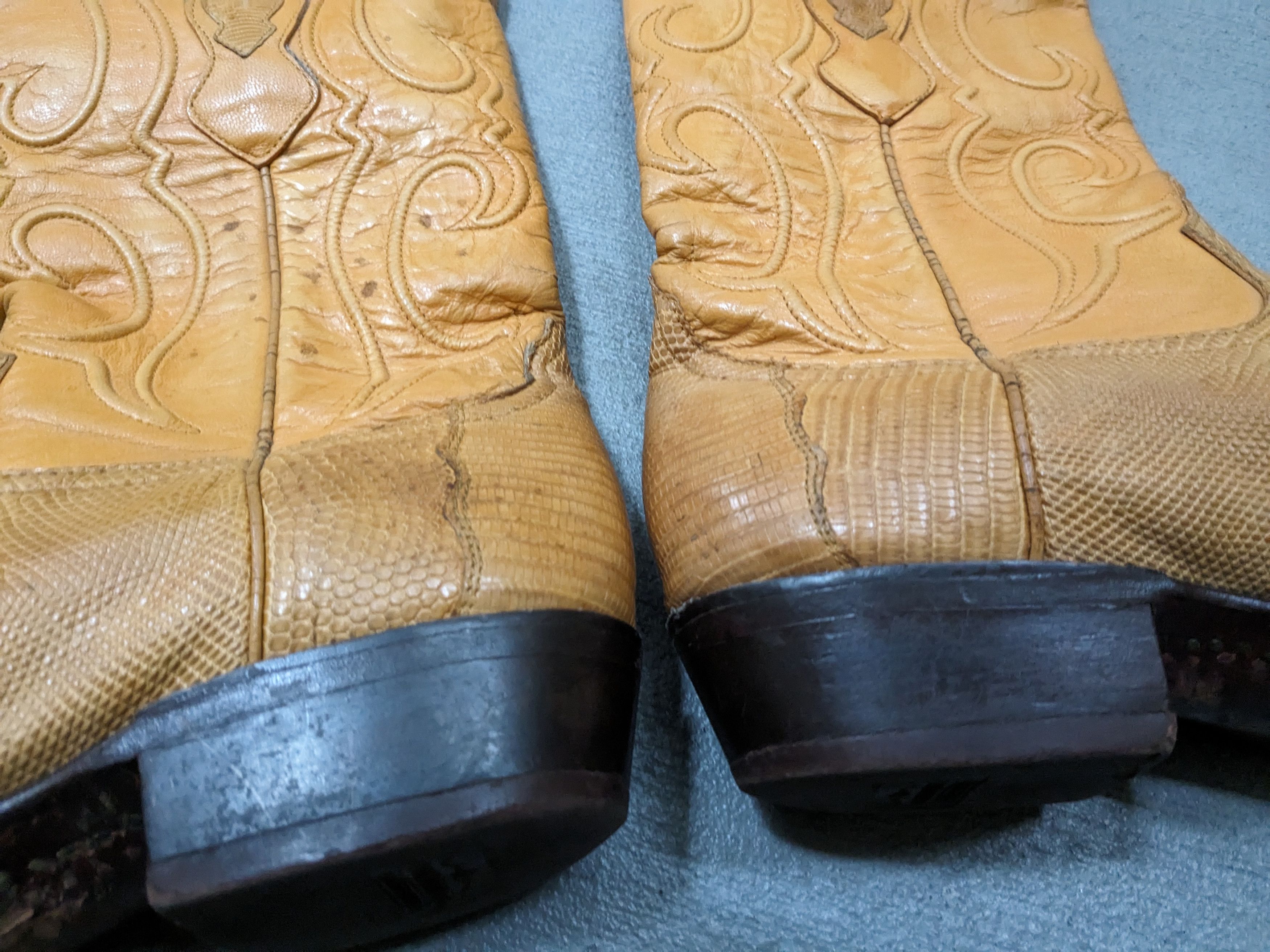Genuine Leather Vintage Cowboy Boots Yellow Lizard 8 Wide Leather USA Size US 8 / EU 41 - 6 Thumbnail